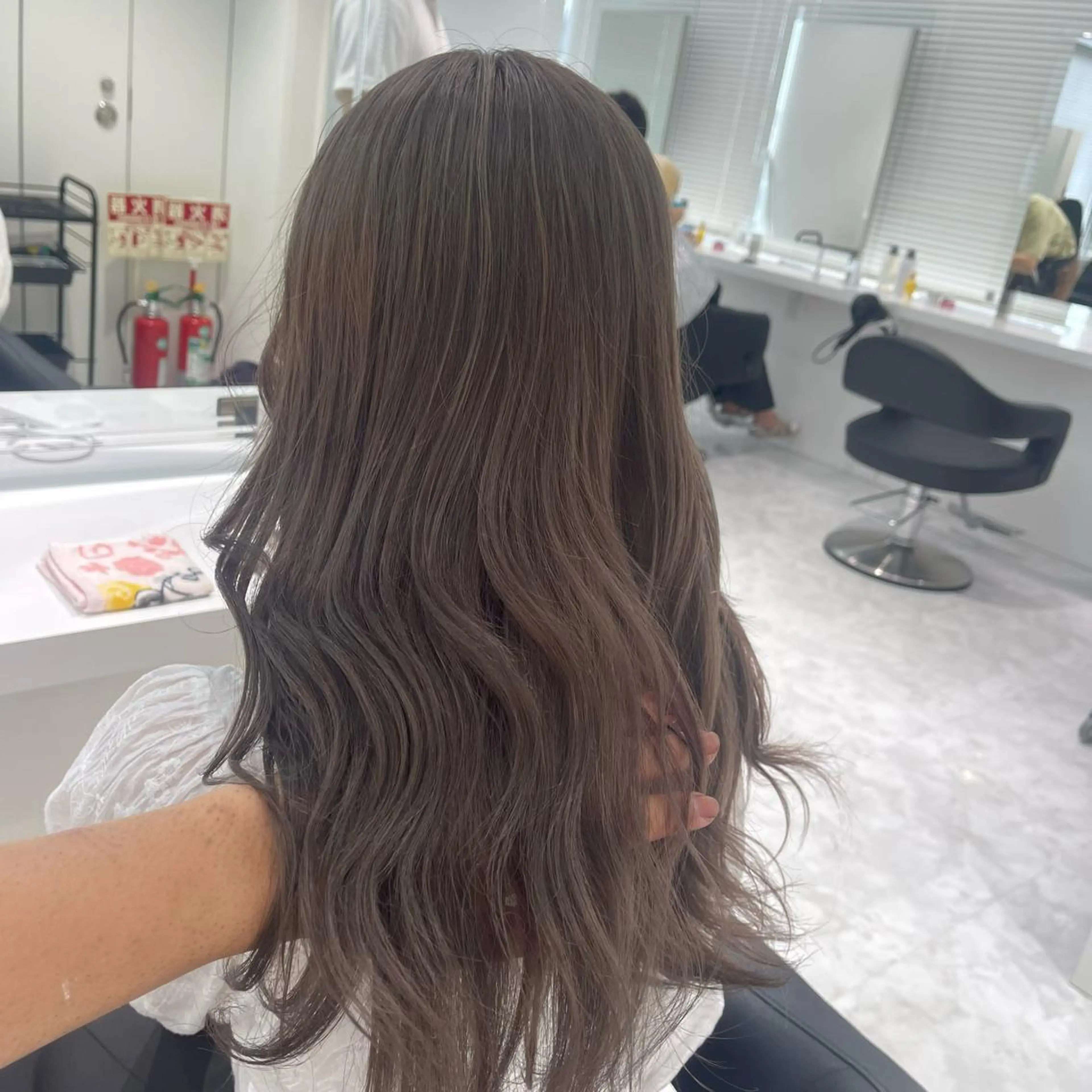ミディアム ヘアカラー トリートメント ヘッドスパ ヘアセット 大人っぽ上品🤍韓国 レイヤー🤍ふうがのヘアスタイル