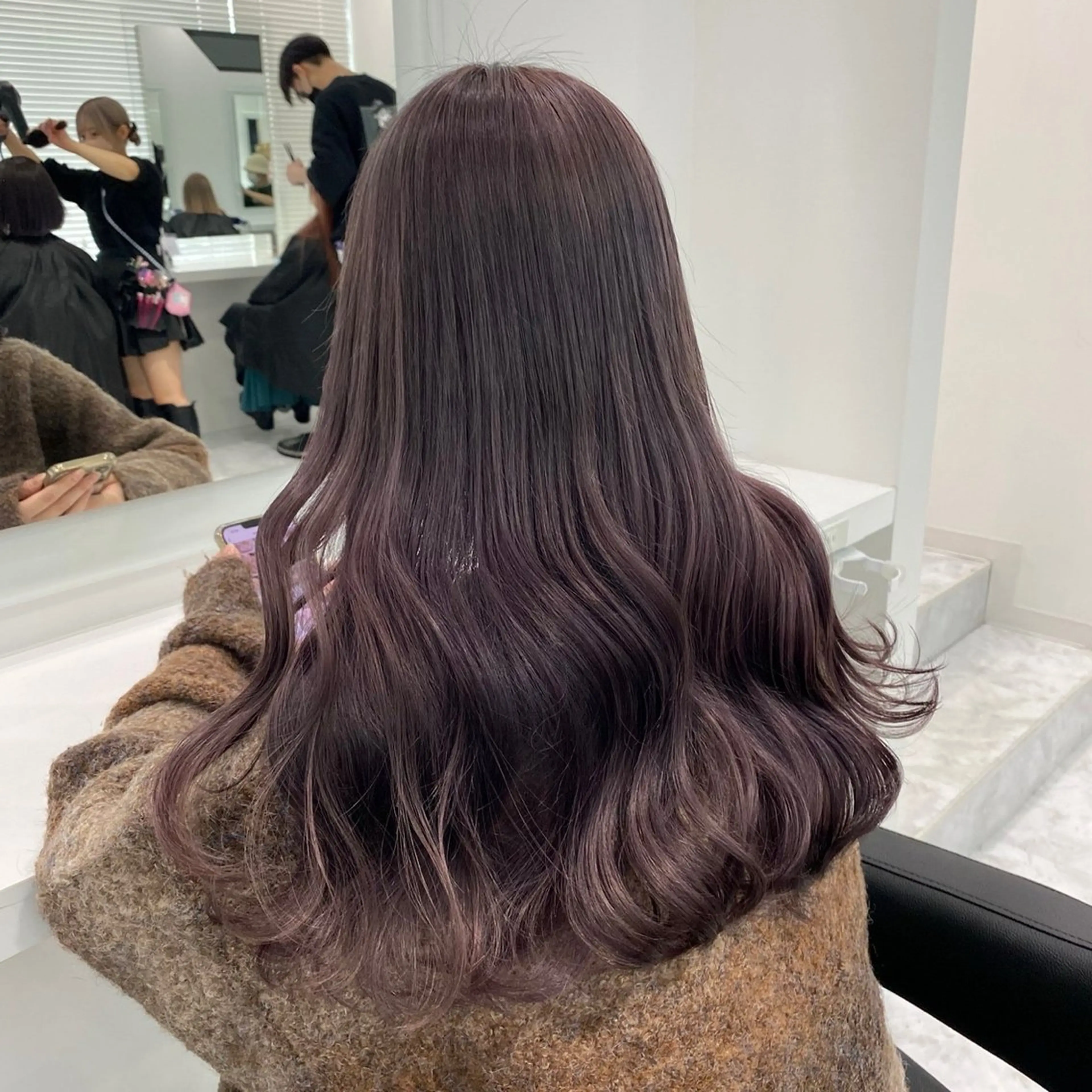 セミロング カラー ヘアカラー ✨透明感、艶髪ヘア✨ 韓国ヘア特化💖のヘアスタイル