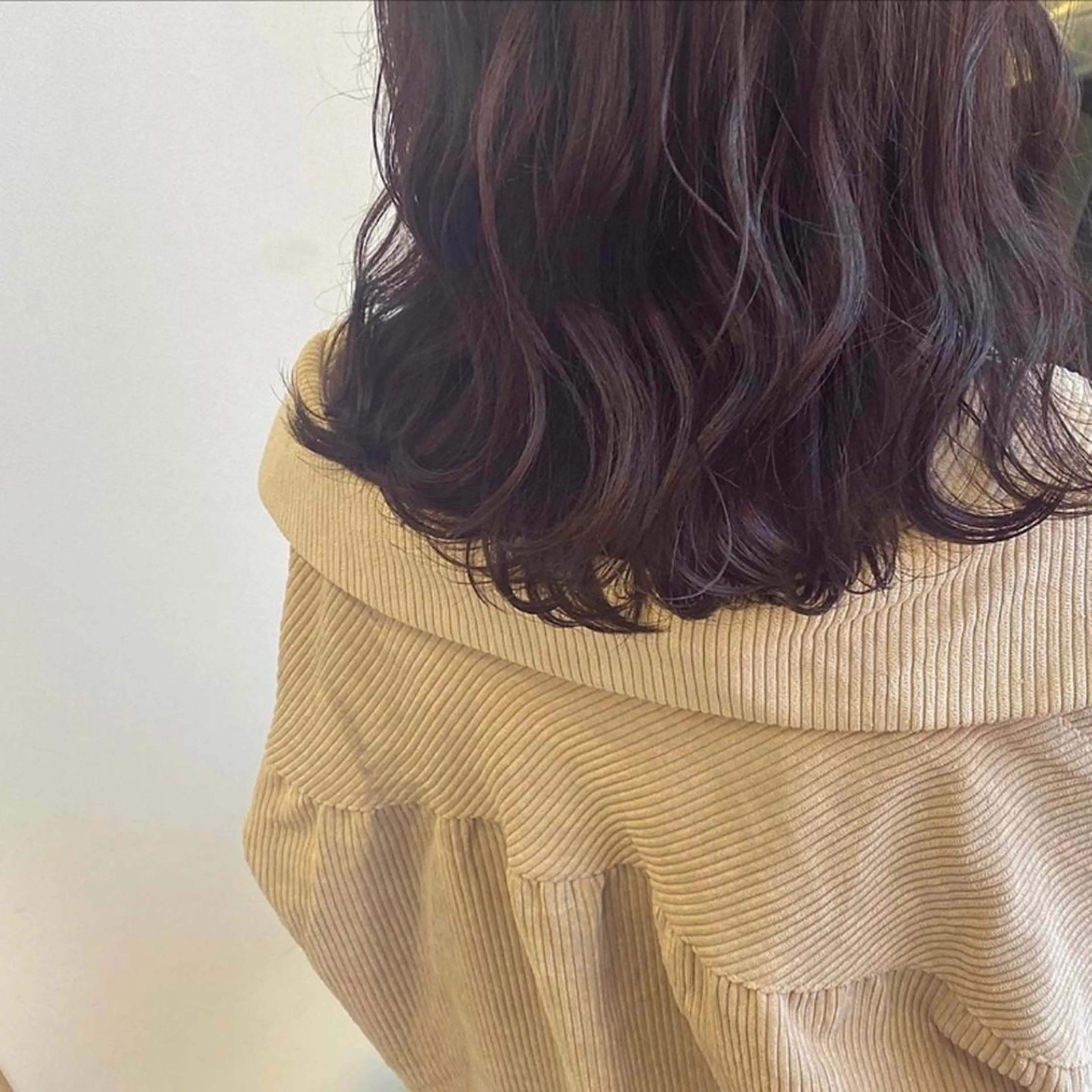 セミロング カラー 滝本 里実のヘアスタイル