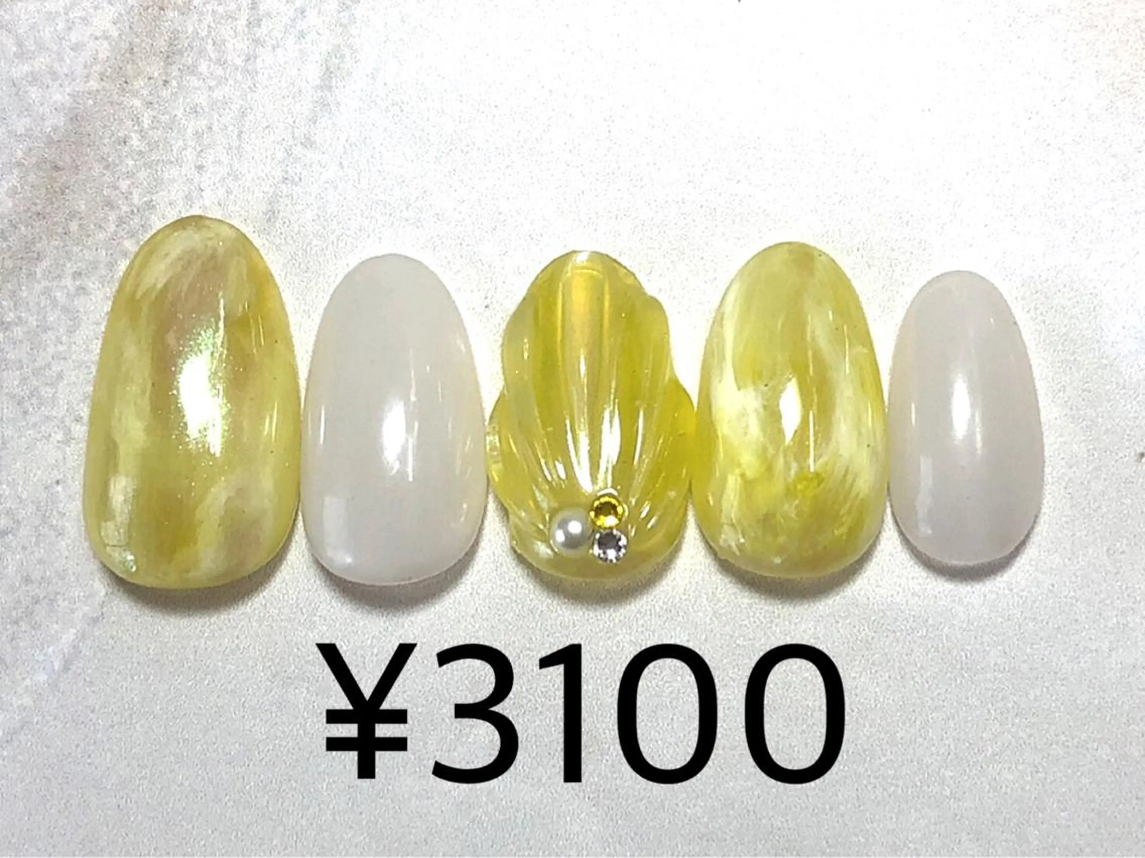 ネイル 株式会社JUEGO .○°のネイルデザイン