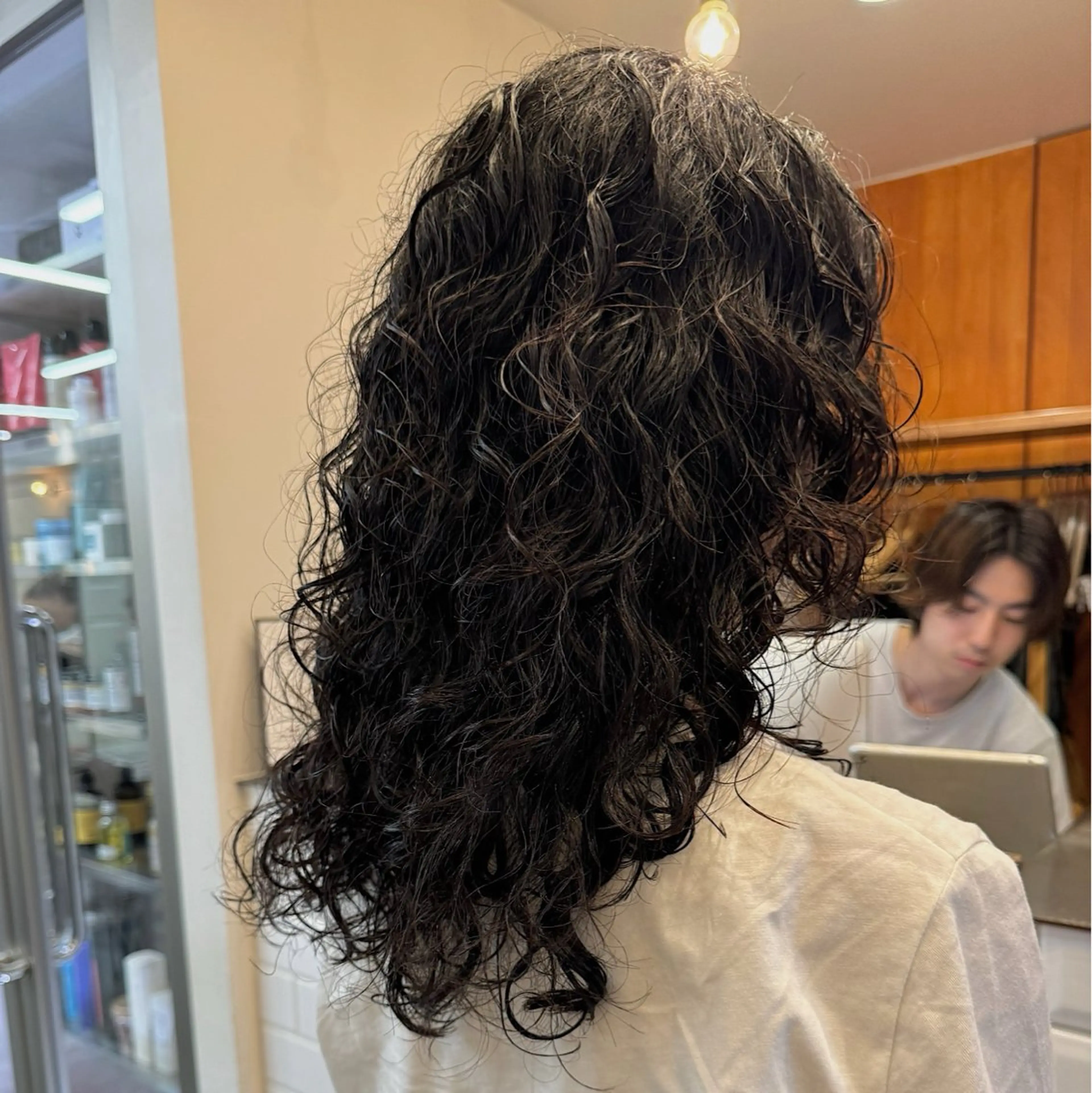 セミロング パーマ セミロングパーマ レイヤーカット カット パーマ 🌐サトウ リョウ🌐のヘアスタイル