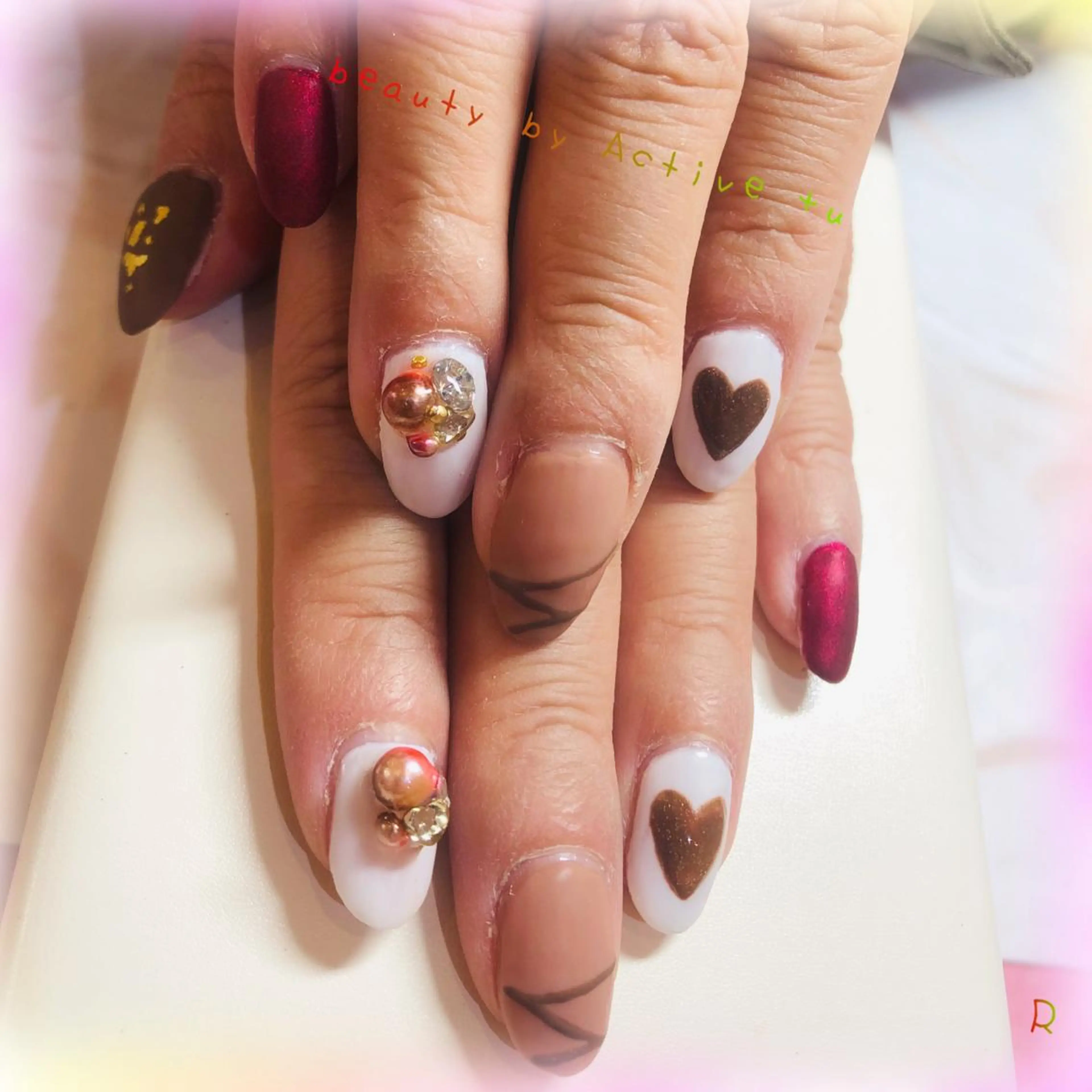 ネイル バレンタイン ハンドネイル 🎀REINA 🎀のネイルデザイン