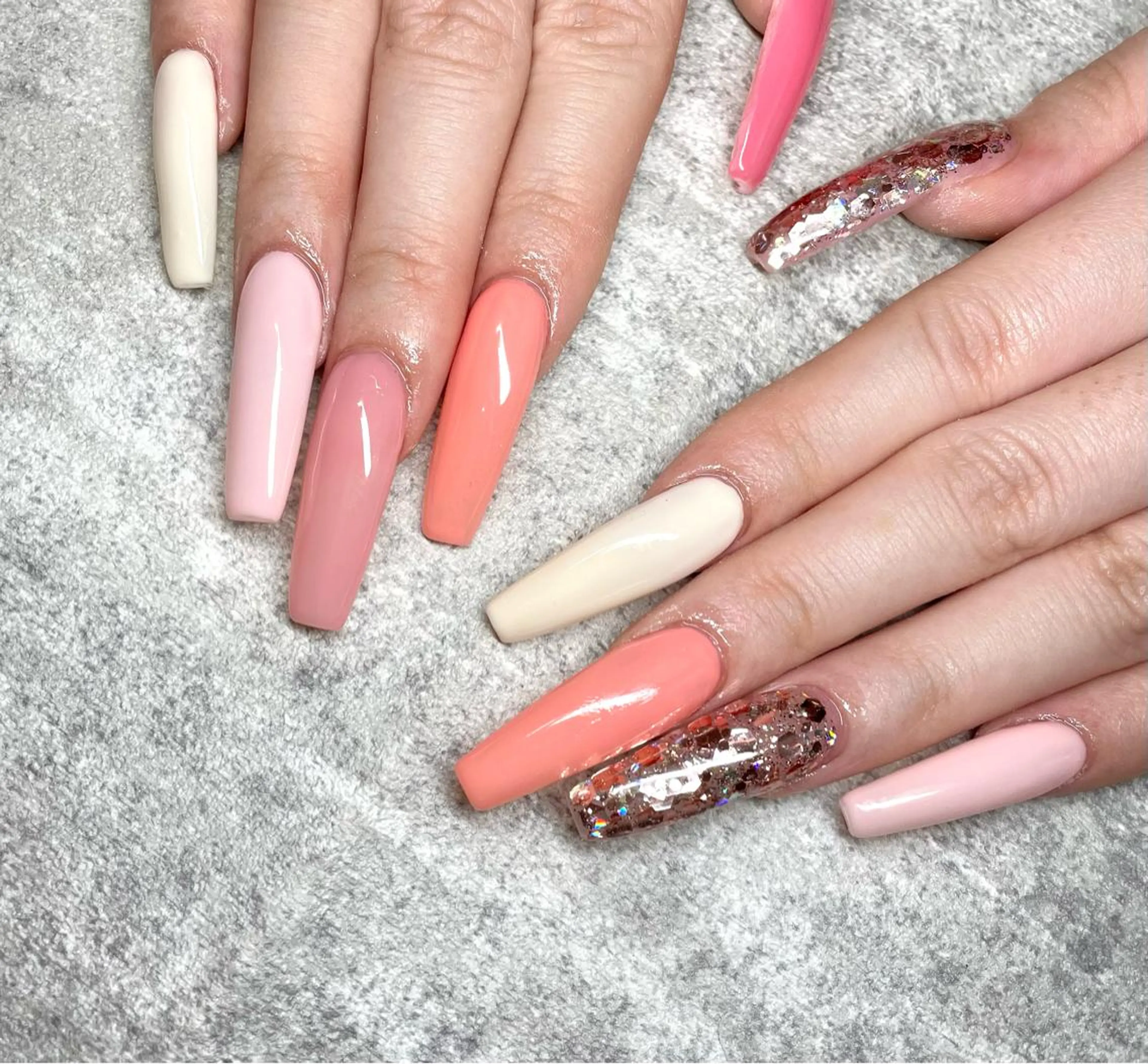 ネイル フットネイル フレンチネイル ジェルネイル 韓国ネイル ロングネイル ハンドネイル nail salon fee（フィー）のネイルデザイン