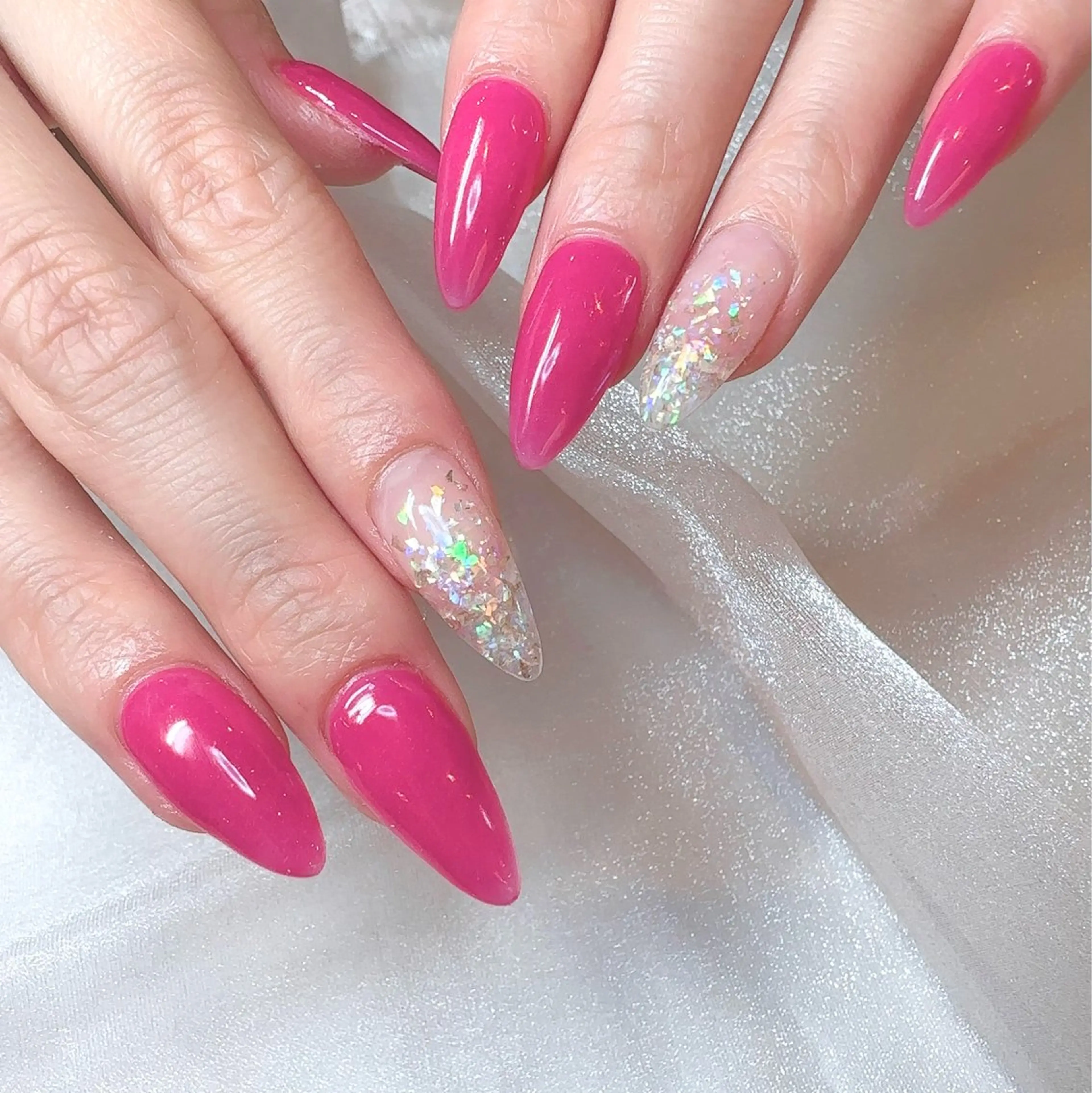 ネイル ハンドネイル LOVE NAIL 店長　MIKAのネイルデザイン