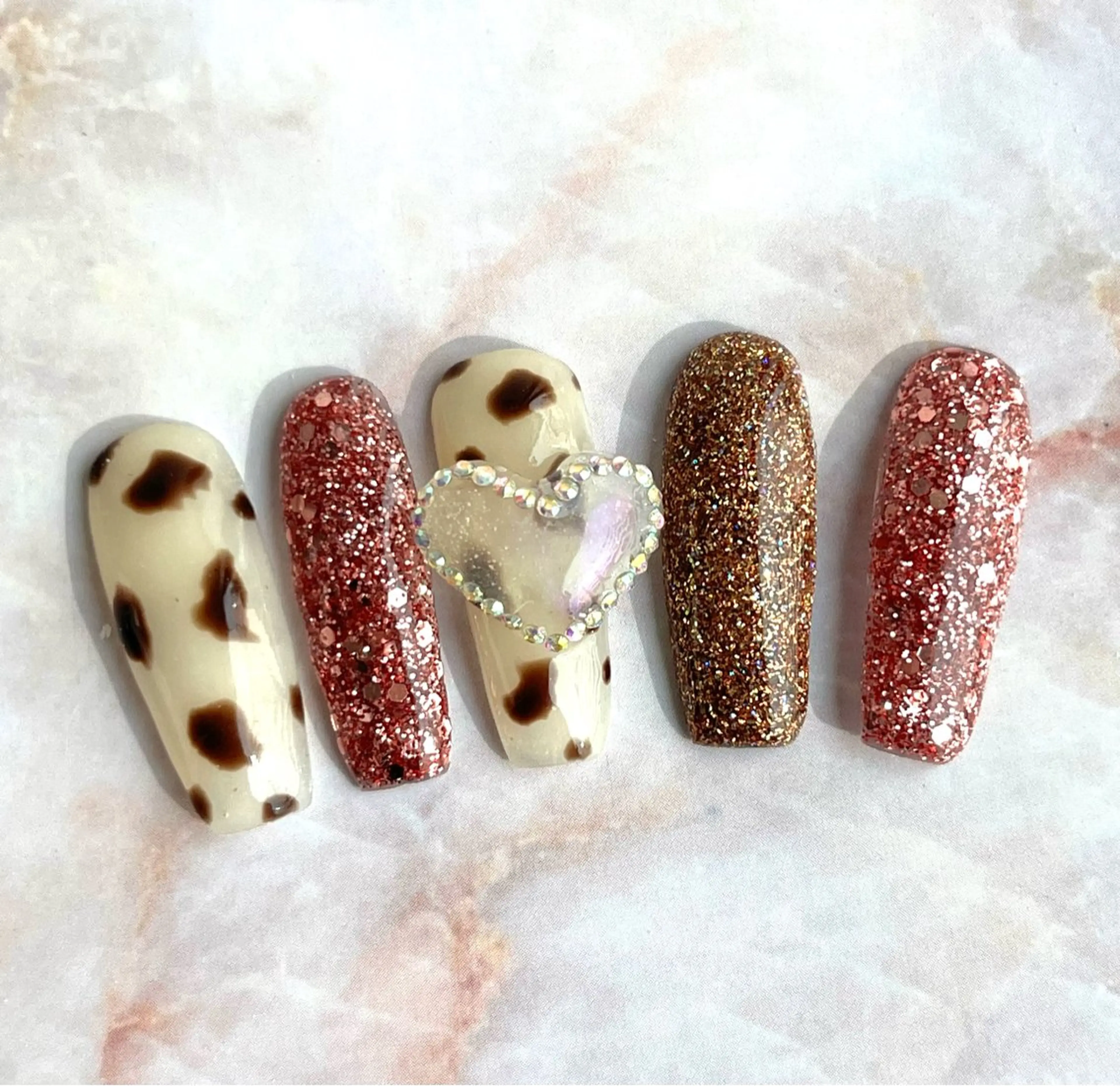 ネイル 長さ出し ハンドネイル plaisir所属・plaisir プレジールネイルのネイルデザイン