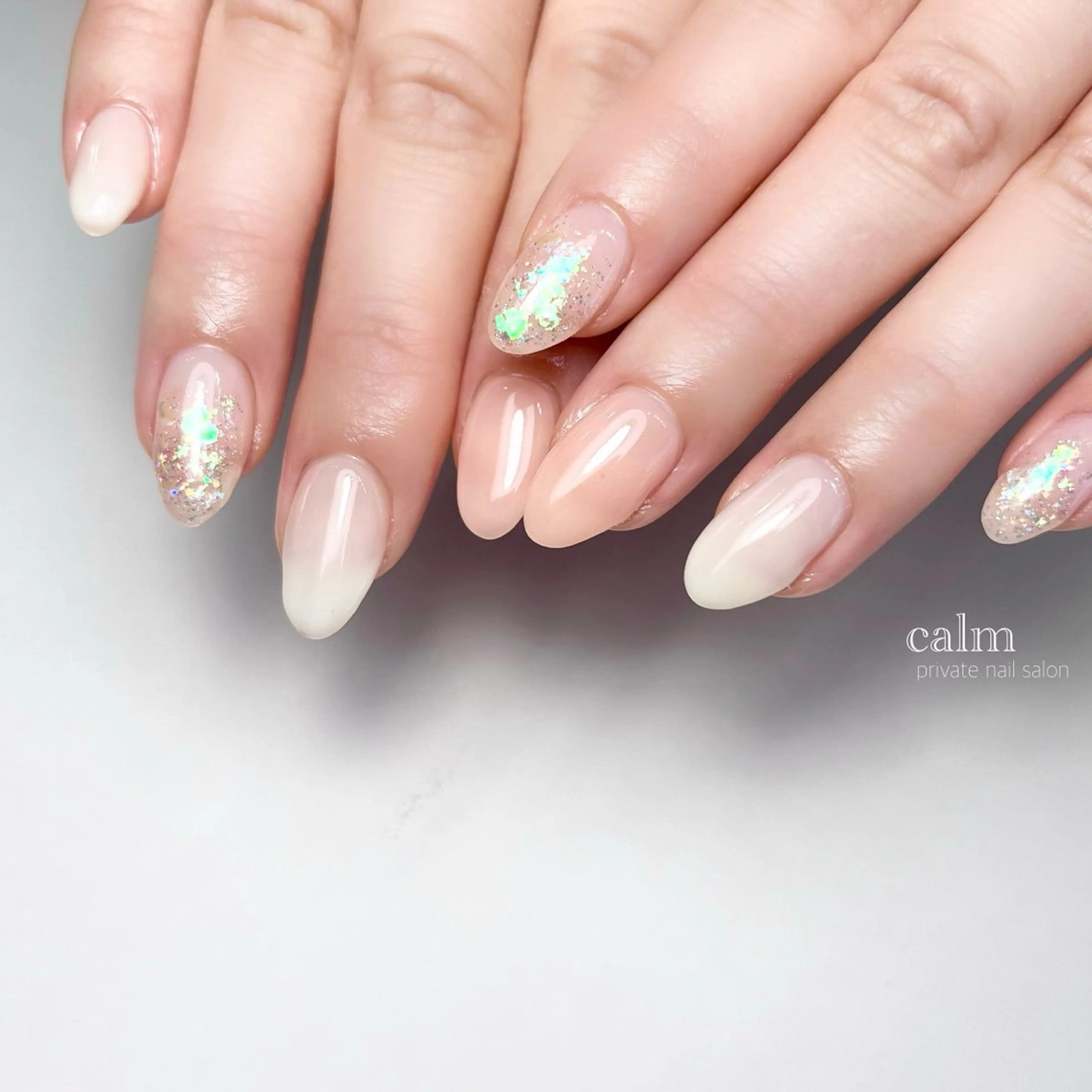 ネイル ハンドネイル calm 〔ｶｰﾑ〕のネイルデザイン