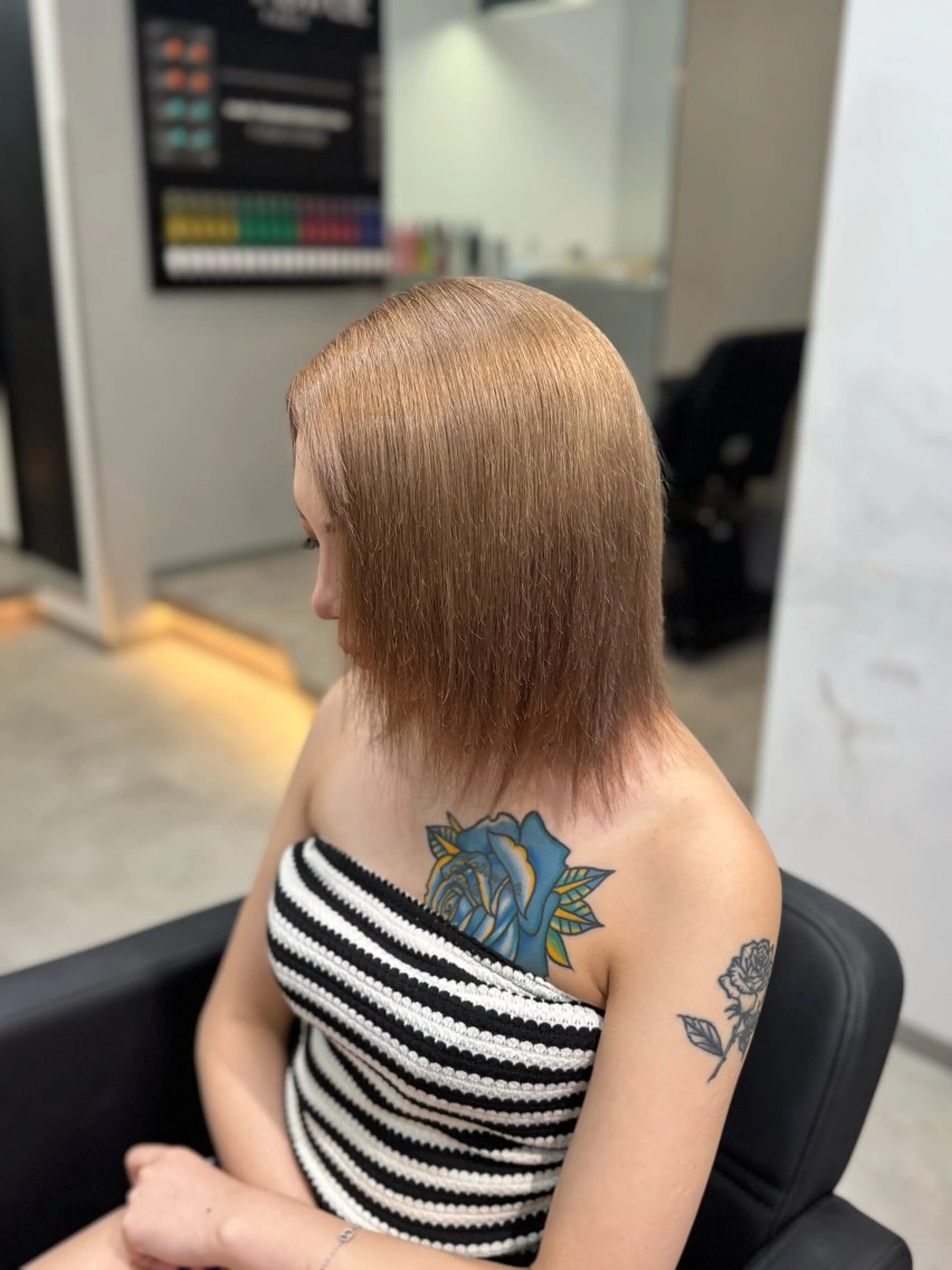 ショート カラー ヘアカラー Lapis シオンのヘアスタイル