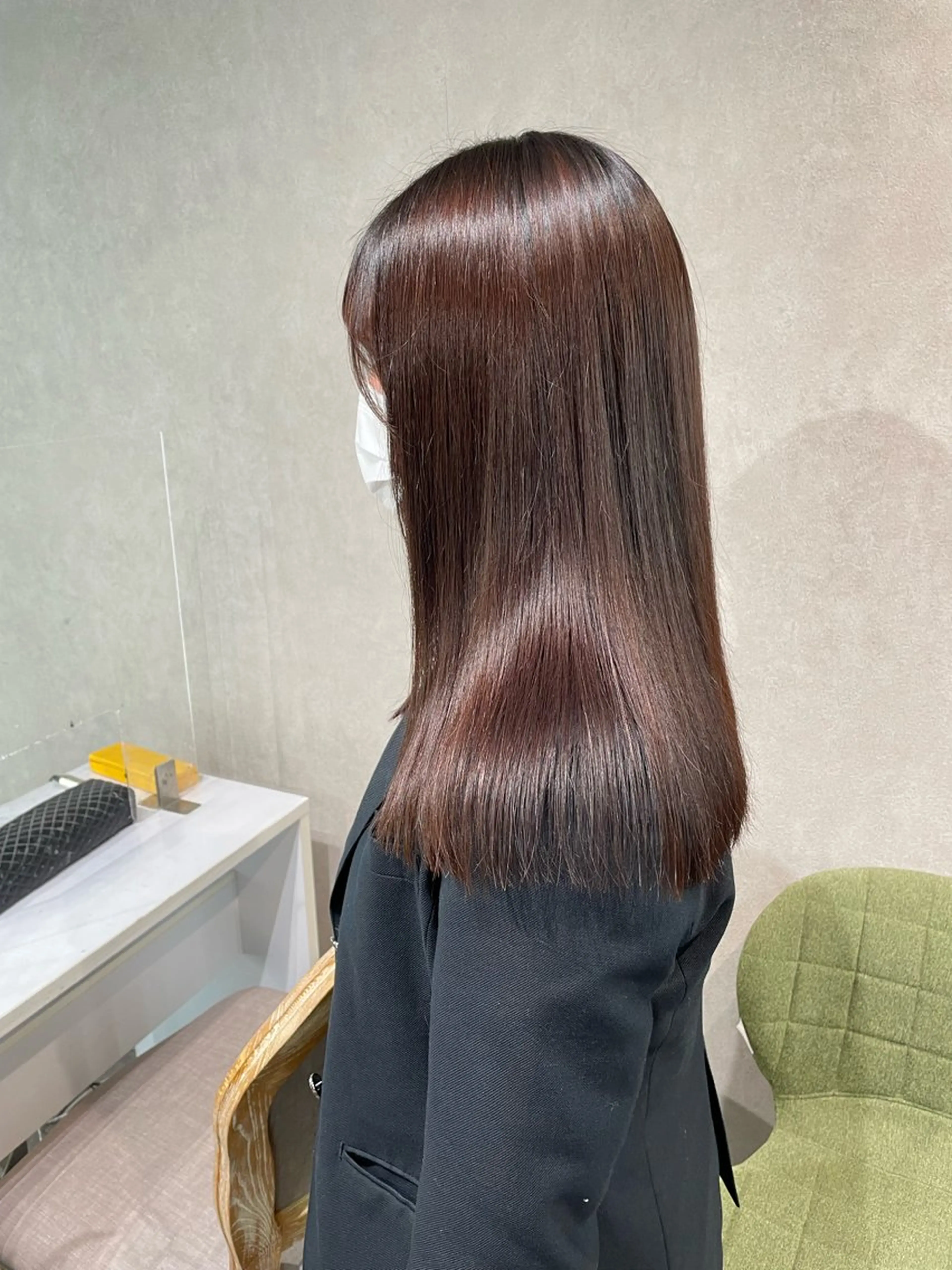 セミロング カラー ブリーチ 髪質改善 トリートメント ヘアカラー トリートメント ナチュラル透明感🌱 小山美樹子のヘアスタイル