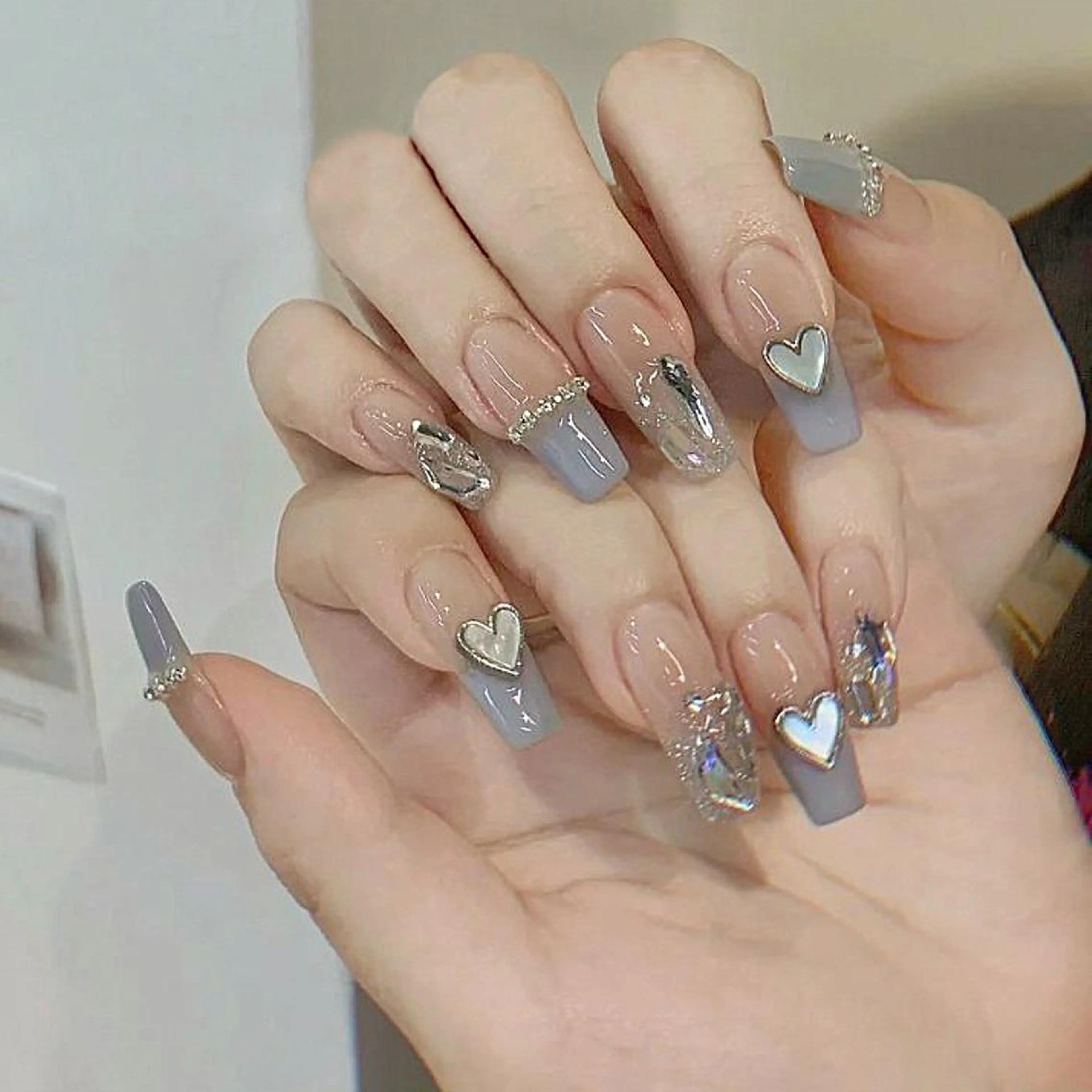 ネイル C ✨Mのネイルデザイン