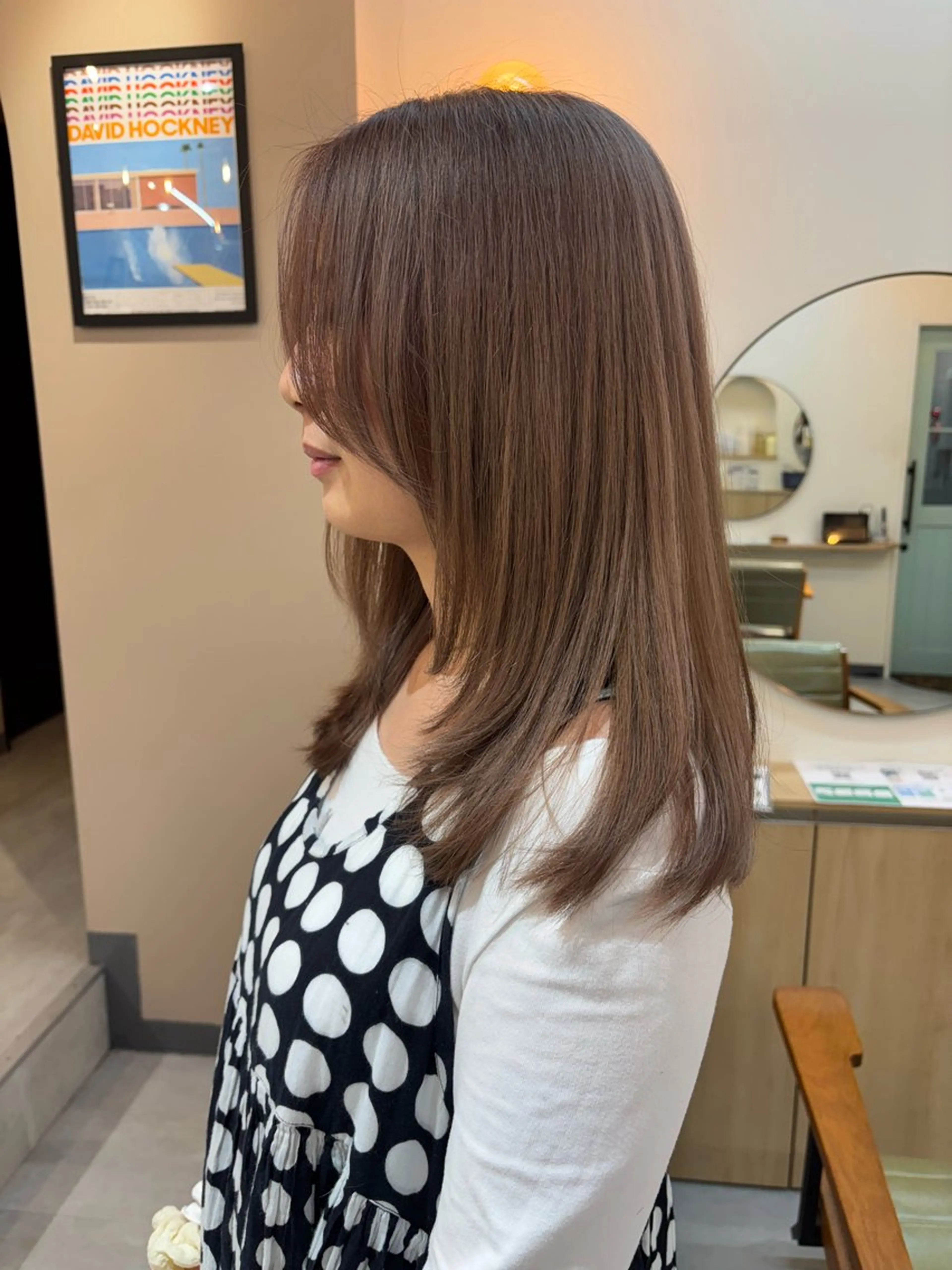 ミディアム レイヤーカット lou  by  revo所属・🫧 由姫🫧のヘアスタイル