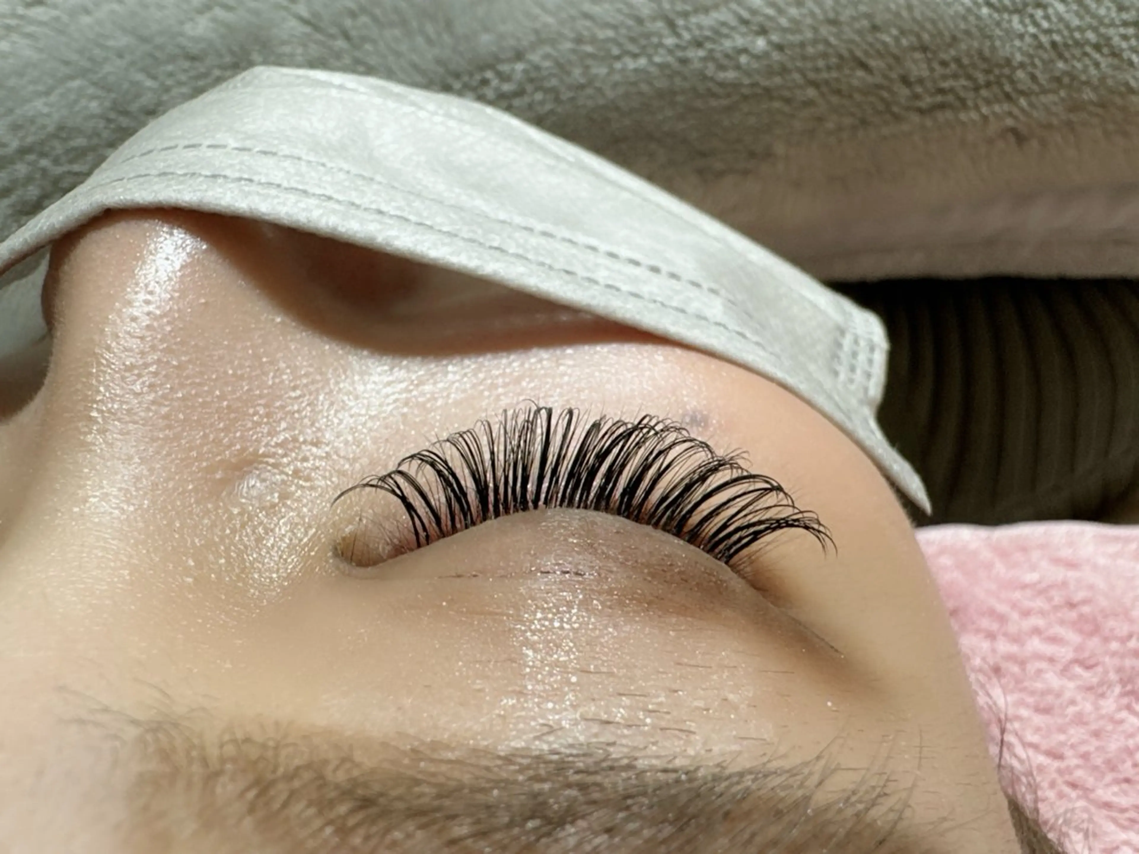 マツエク・マツパ ゴージャス ボリュームラッシュ 伊藤名紬 マツエク専門のマツエク・マツパデザイン