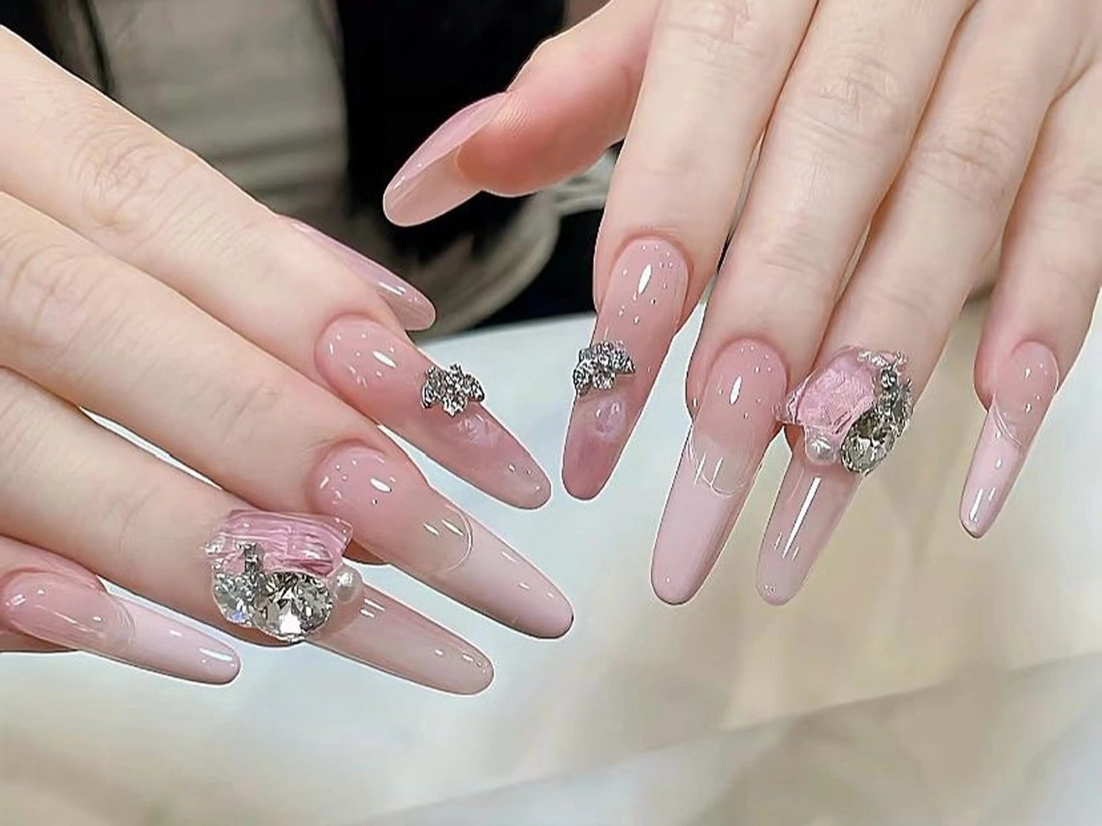 ネイル ハンドネイル ハンドケア Nova Nail Nambaのネイルデザイン