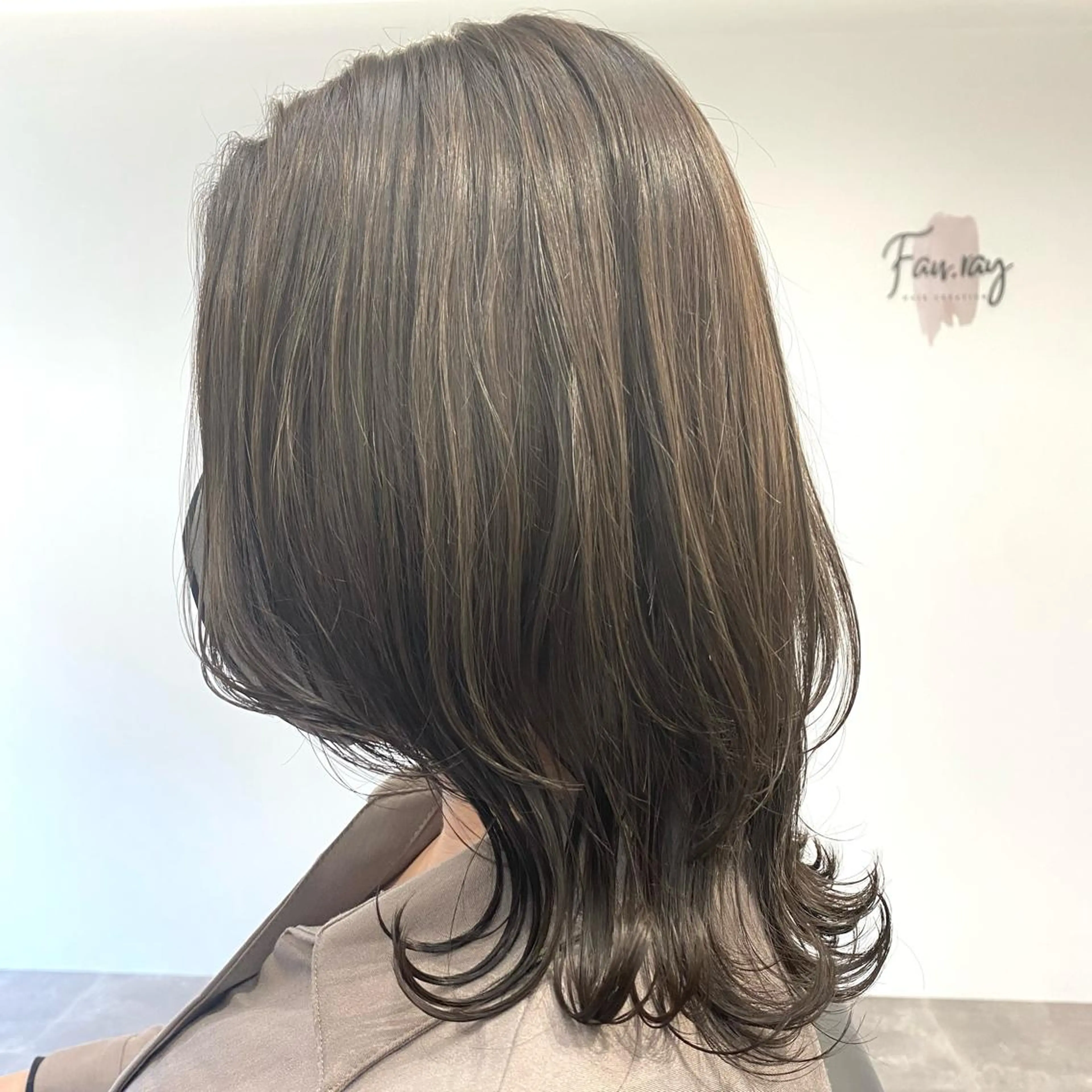 カラー ブリーチ 🫧カラー＆エクステ 専門🤍松下🫧のヘアスタイル