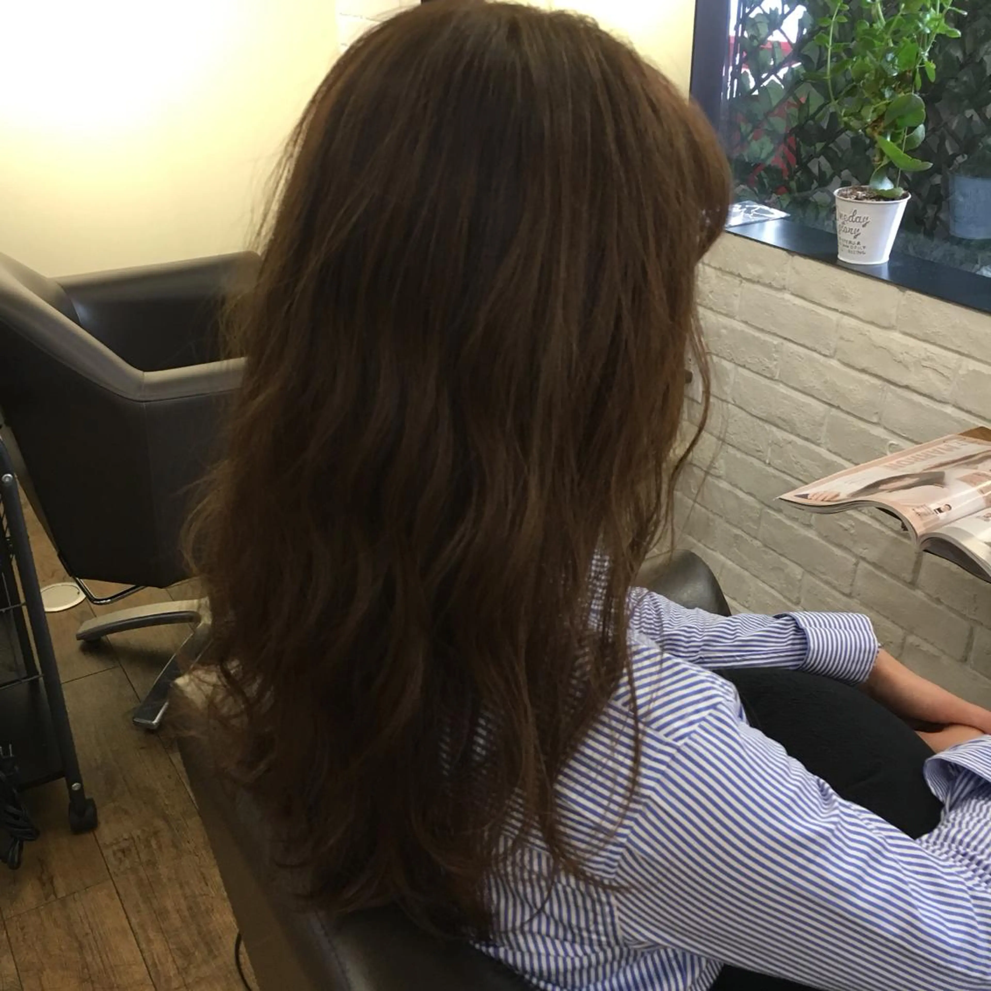 ロング カラー ベージュカラー 上川 美幸のヘアスタイル
