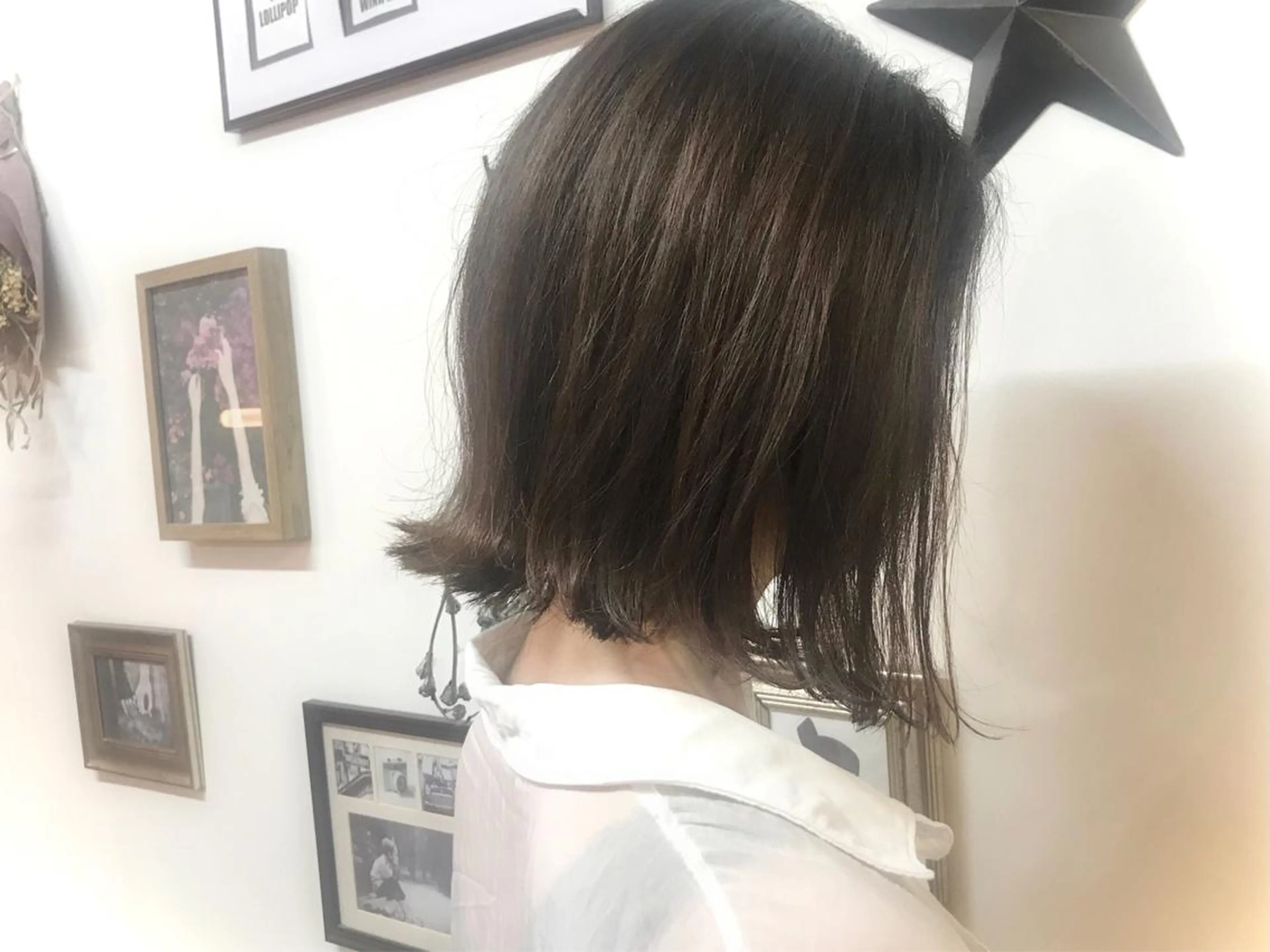 ミディアム ボブ 鈴木 美穂のヘアスタイル