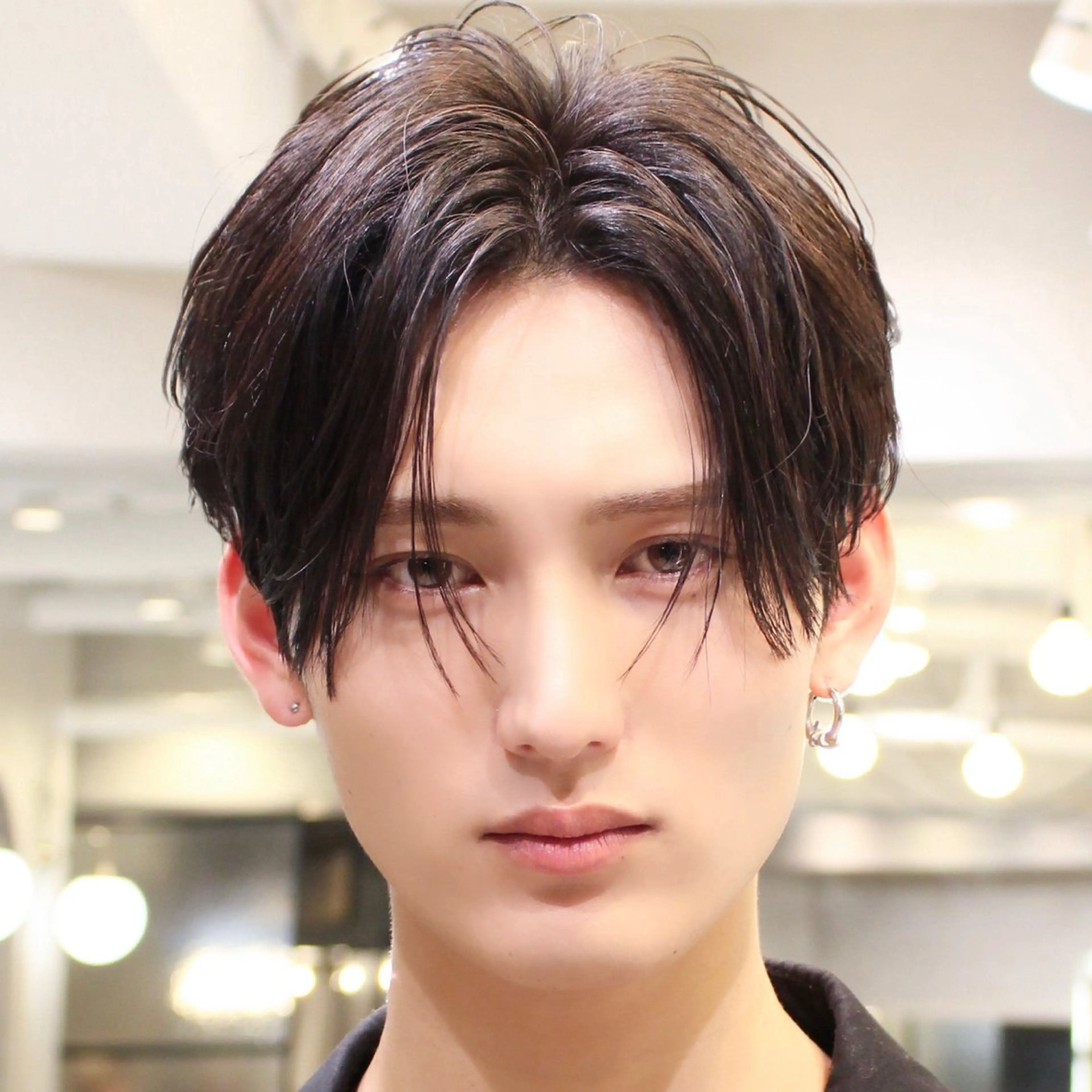 ミディアム パーマ メンズ ミディアムパーマ メンズパーマ くせ毛 縮毛矯正 カット ヘアカラー 【池袋店 店長】伊藤 昂樹/曲がる縮毛矯正のヘアスタイル