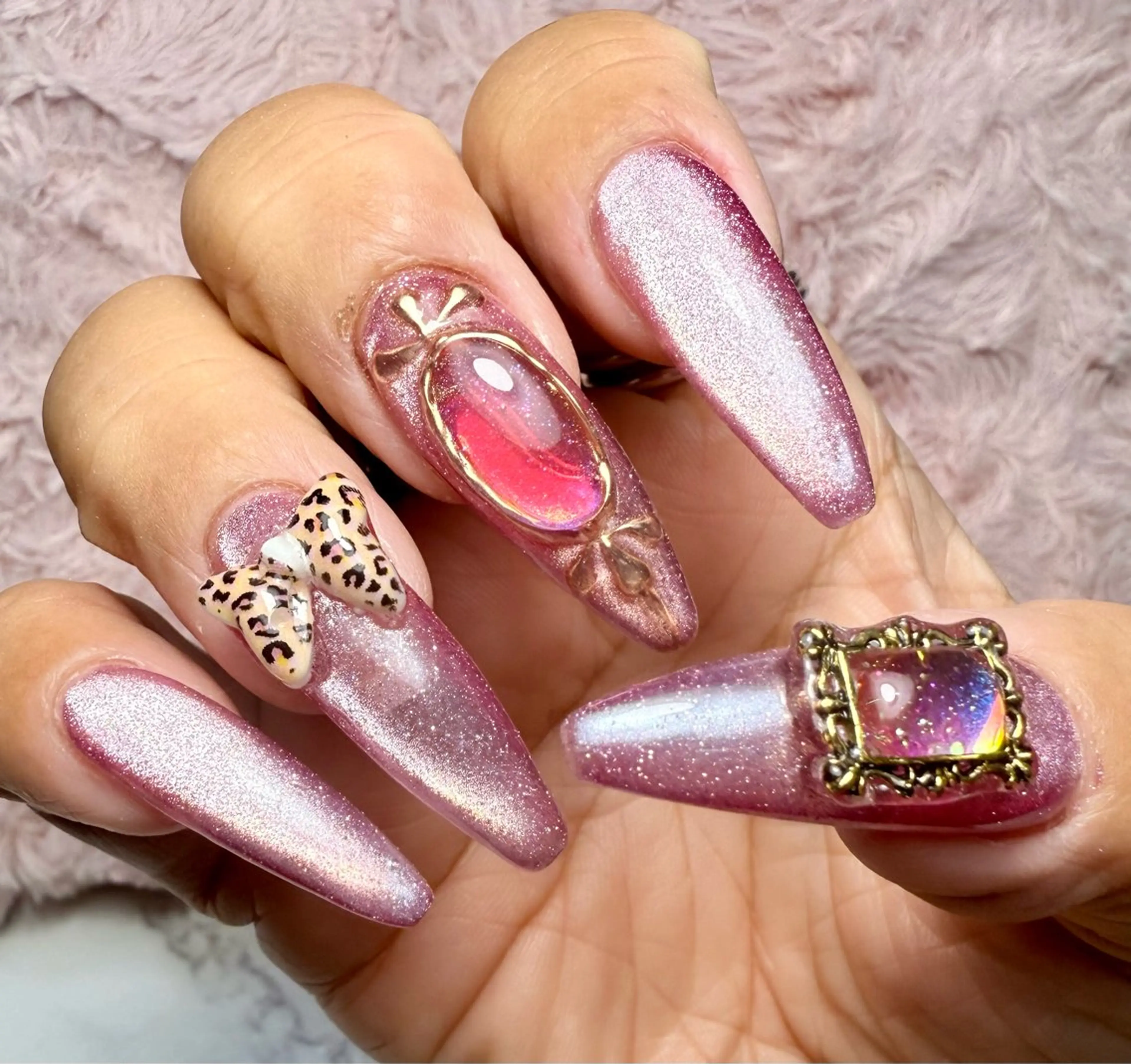 ネイル アートネイル チークネイル フラッシュネイル フラッシュマグ フレンチネイル M.N_ nailのネイルデザイン