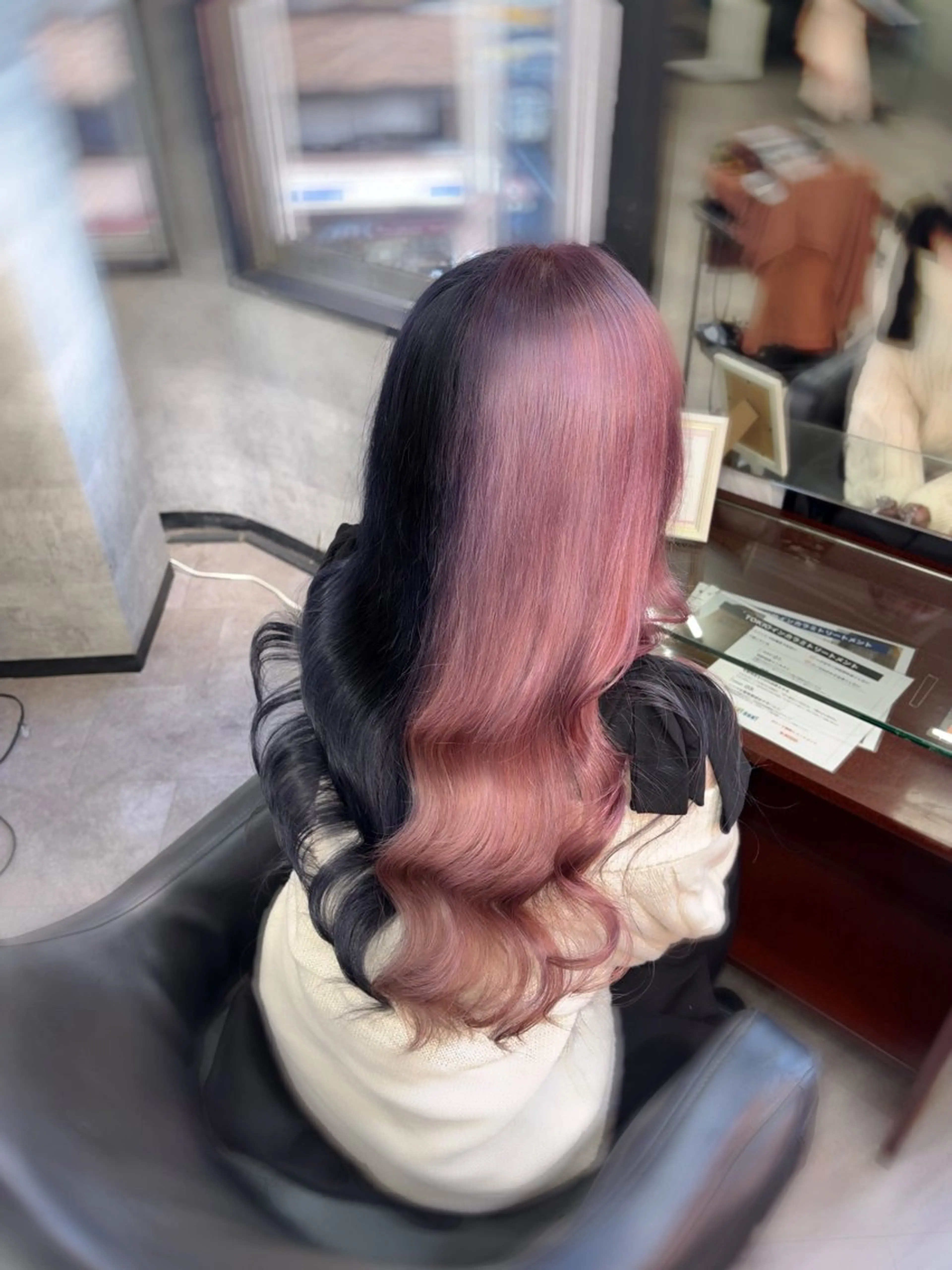 カラー BIZE 💚りょうか💚のヘアスタイル