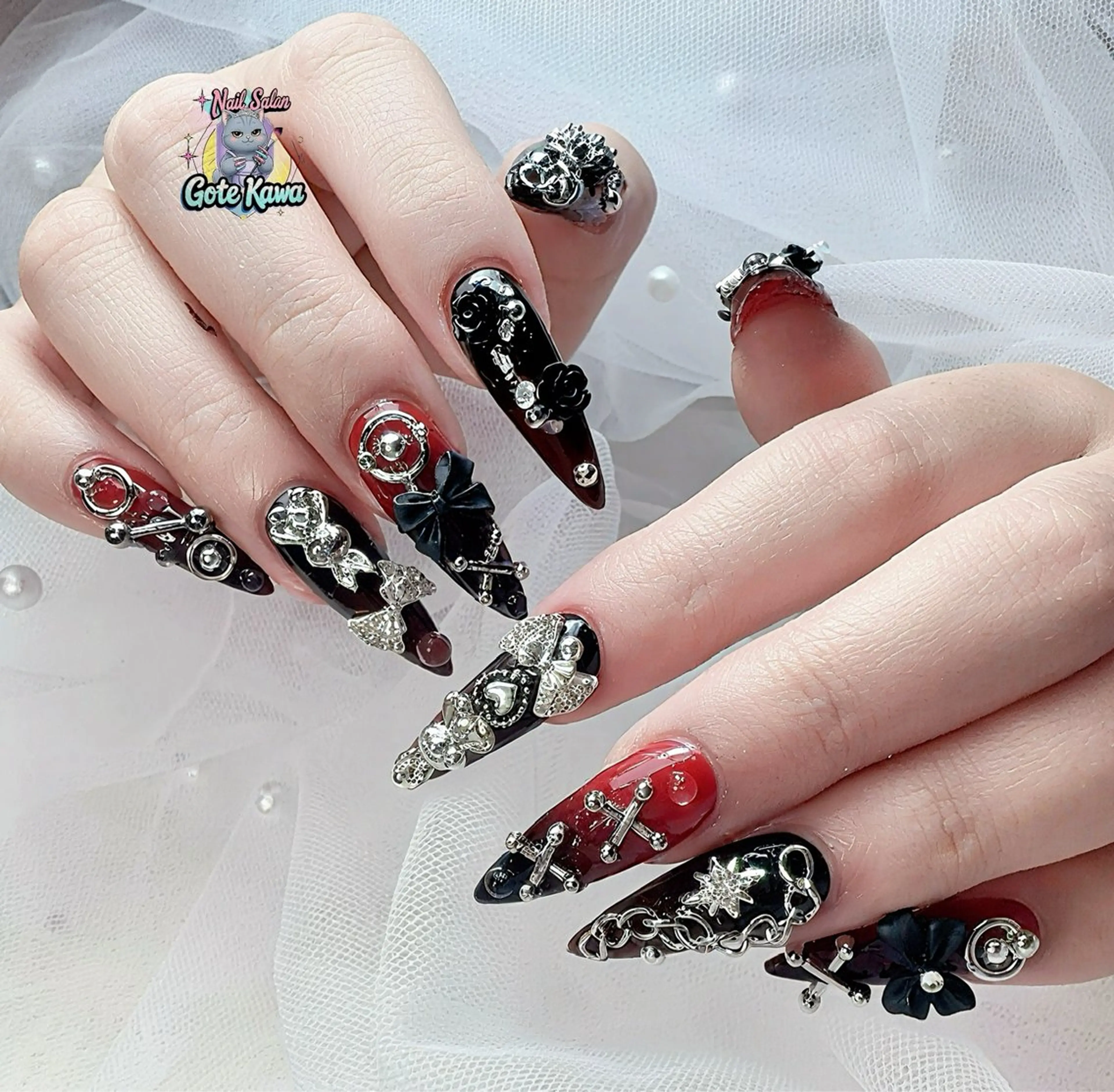 ネイル アートネイル 長さ出し キラキラネイル ピンク リボン ハンドネイル ハンドケア GOTE KAWA Nail Salon(ゴテかわ)所属・Gote Kawa nail salonのネイルデザイン