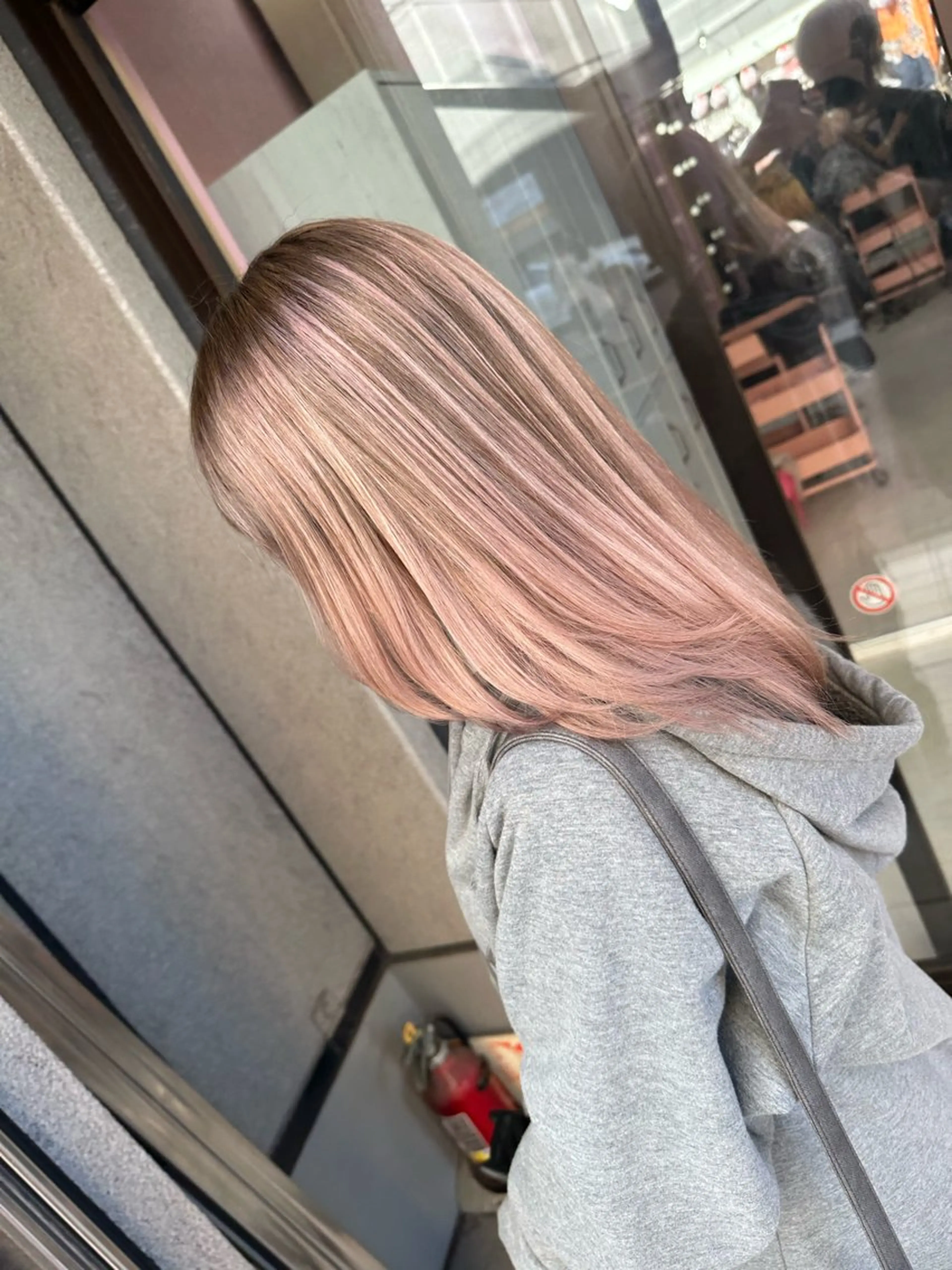 セミロング カラー ヘアカラー トリートメント 🎀憧れ髪色再現🎀 /MANATOのヘアスタイル