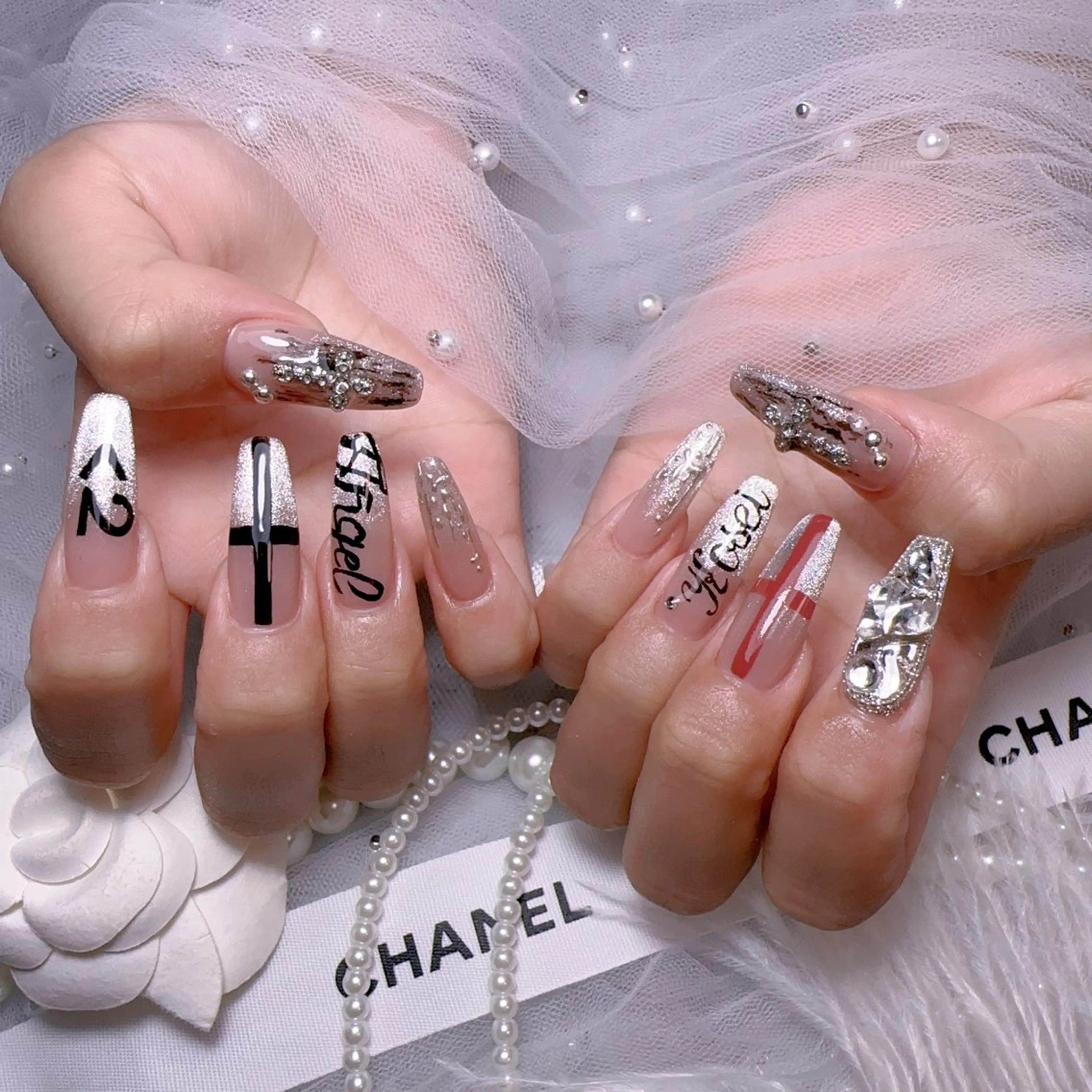 ネイル オーロラネイル フットネイル 韓国ネイル ラメ(グリッター) ラメグラデーション ハンドネイル Belle nail salon 新小岩のネイルデザイン