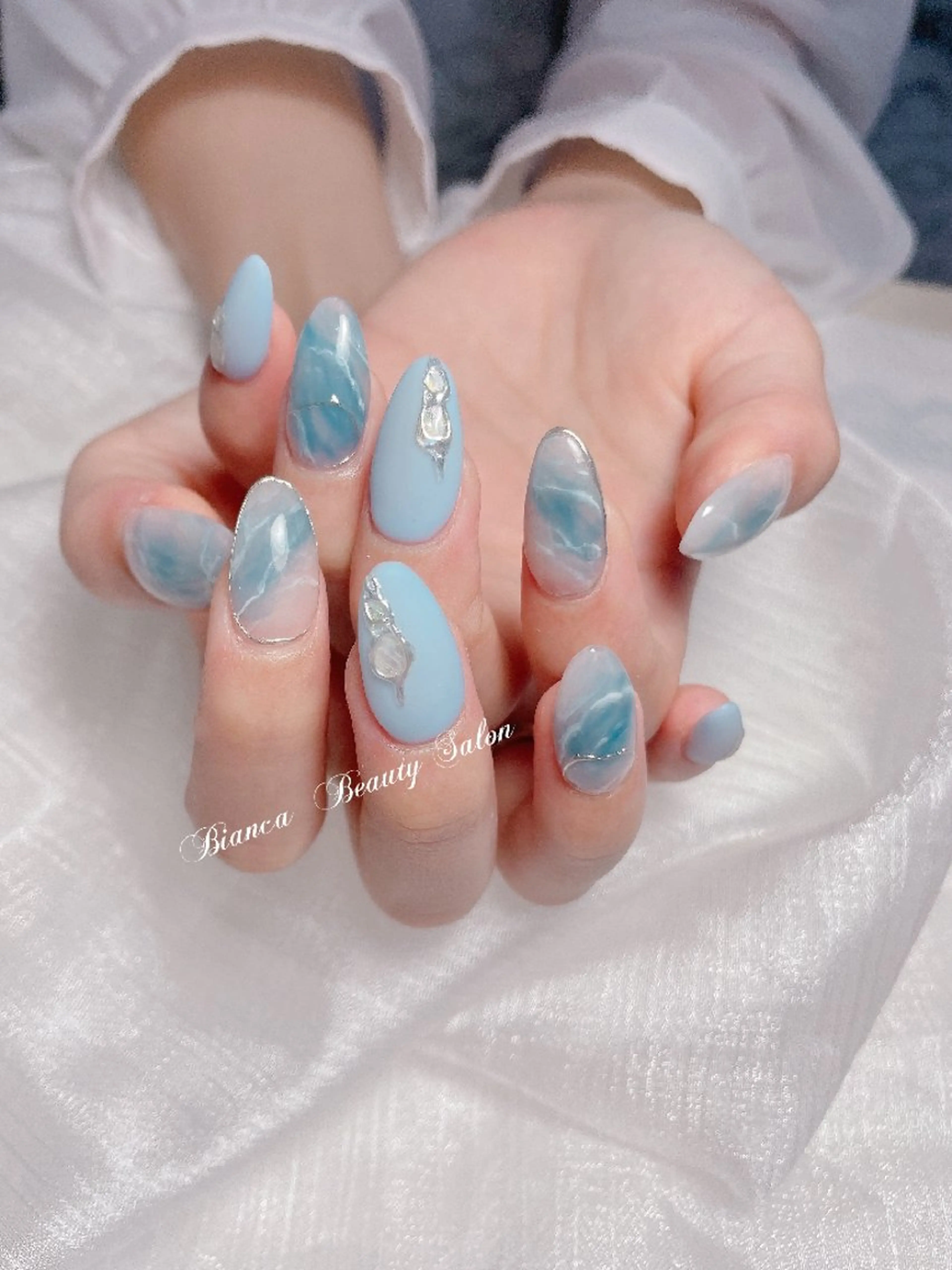 ネイル 夏ネイル ハンドネイル ハンドケア Bianca 大山のネイルデザイン