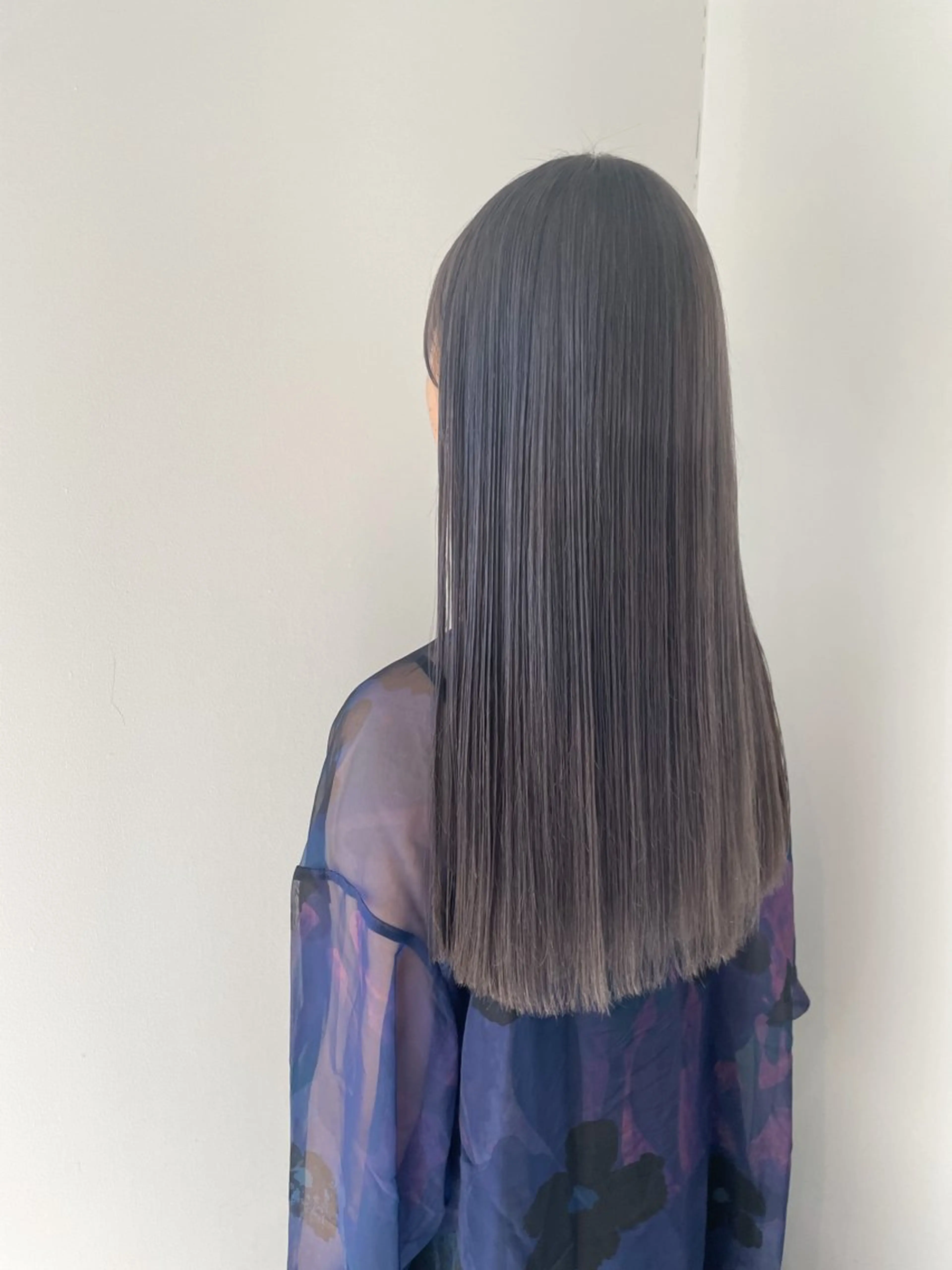 ロング カラー ベージュカラー グレージュ ラベンダーカラー ラベンダーグレージュ ラベンダーグレー カット ヘアカラー Takuma Suzuki中目黒のヘアスタイル