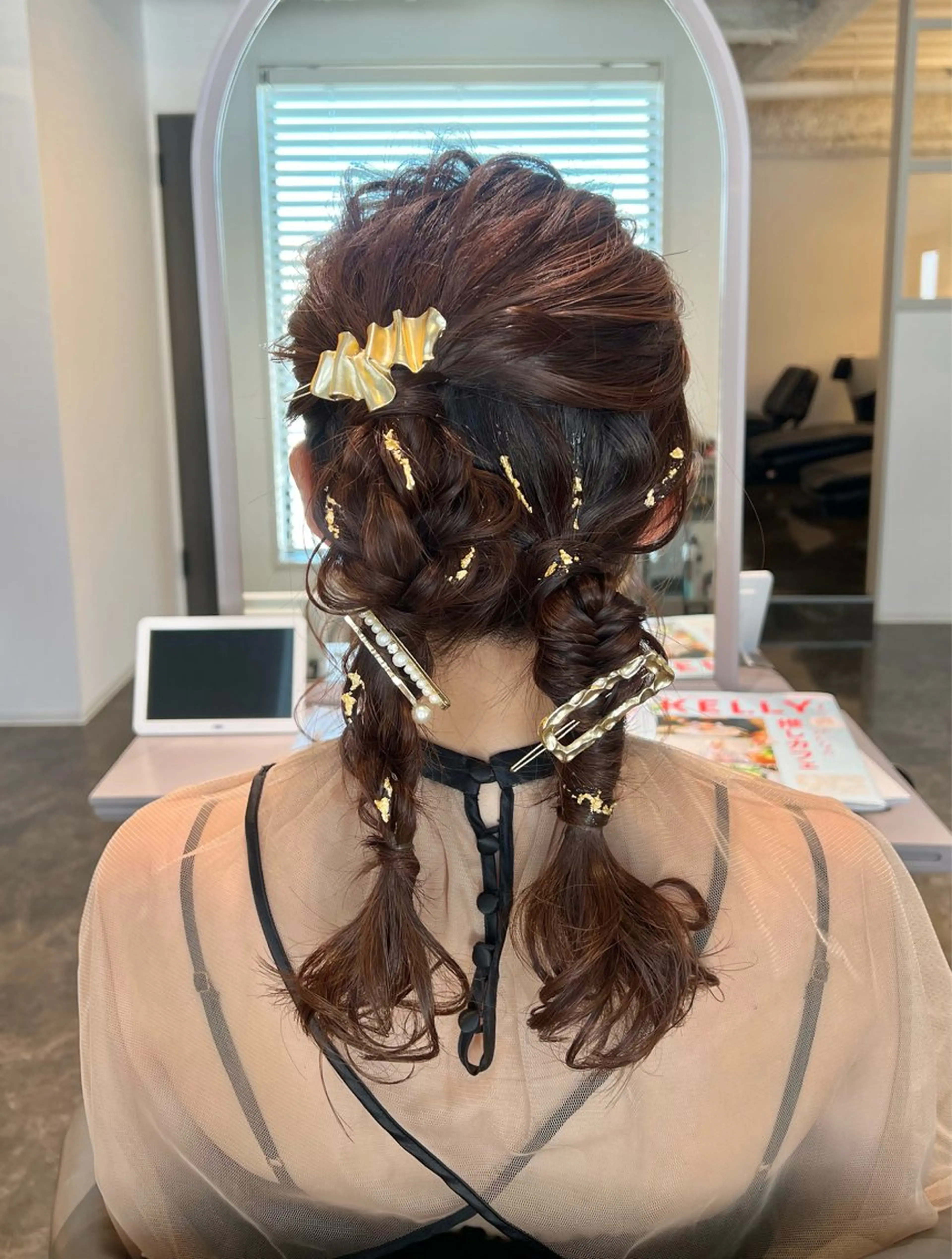 セミロング ヘアアレンジ ヘアセット Okano Mahoのヘアスタイル