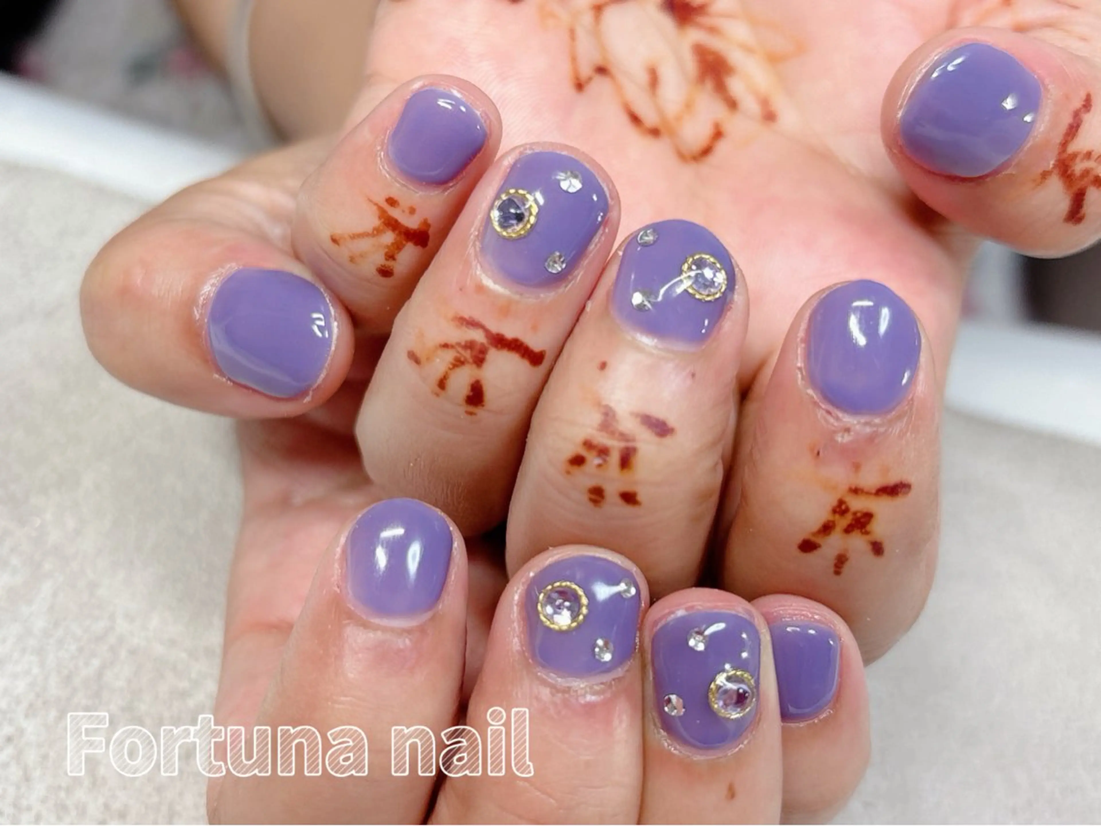 ネイル ハンドネイル ハンドケア Nail •Head スパFortunaのネイルデザイン