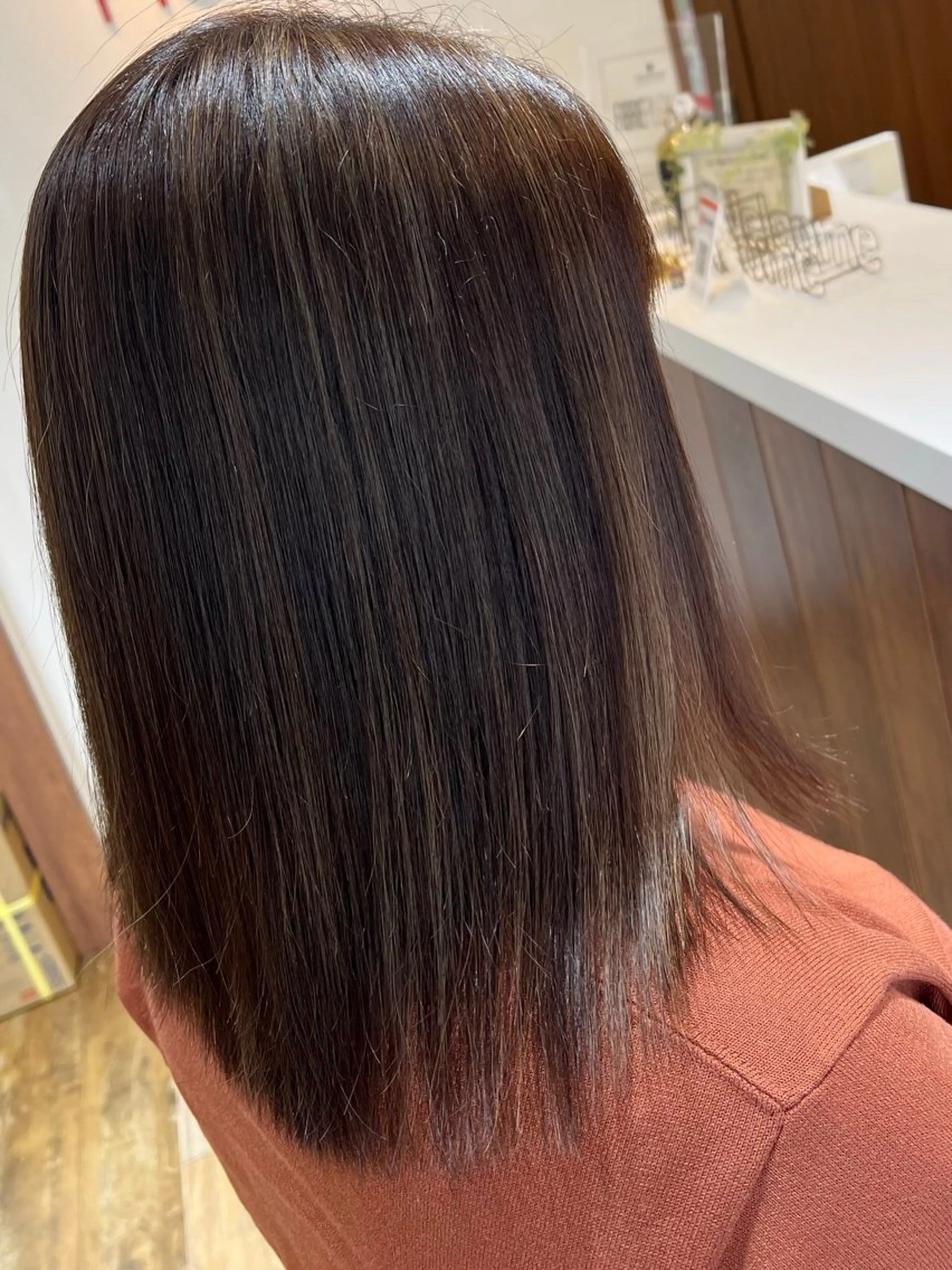 ミディアム ハイライト ヘアカラー トリートメント HAIR BEAUTY Plaser所属・透明感カラー🕊️✨ Mayu🦮🩶のヘアスタイル