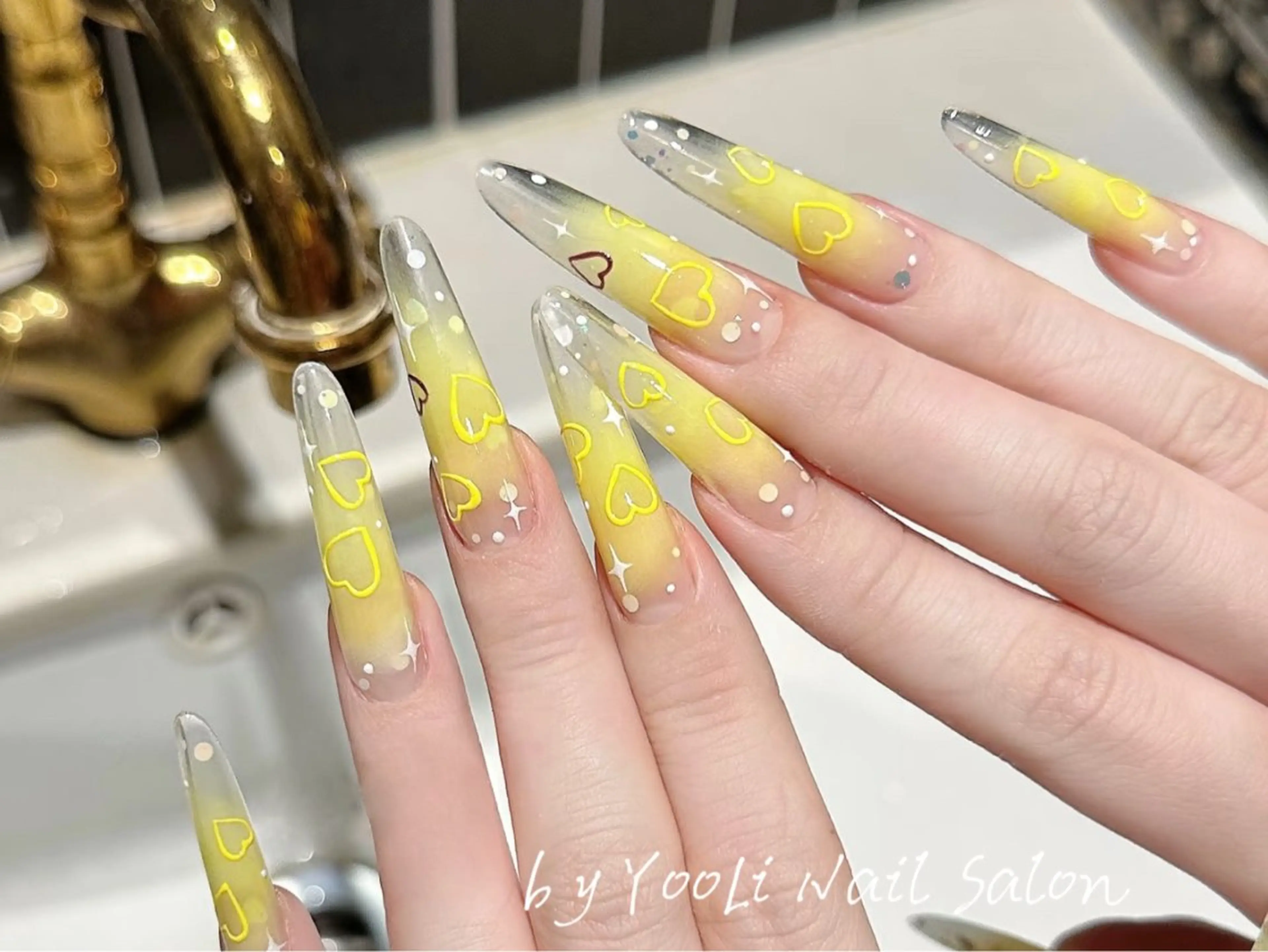 ネイル アートネイル オーロラネイル チークネイル フレンチネイル ガラスフレンチ ハンドネイル 🎀🎀YooLi Nail Salonのネイルデザイン