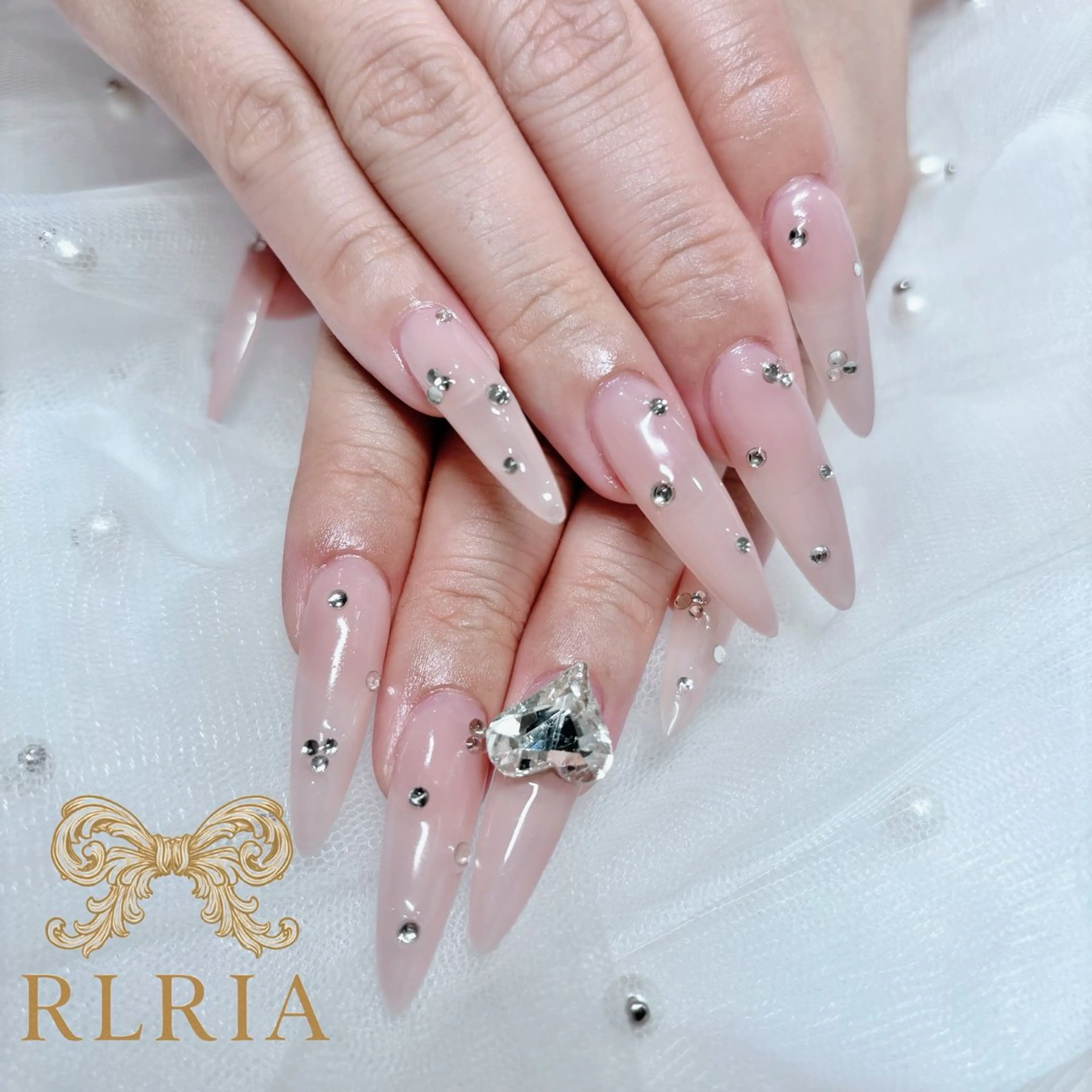 ネイル クリアネイル 長さ出し ハート ストーンネイル ハンドネイル 🎀『RlRia』（GO TODAY シェアサロン 横浜Solace店内）🎀所属・RlRia .のネイルデザイン