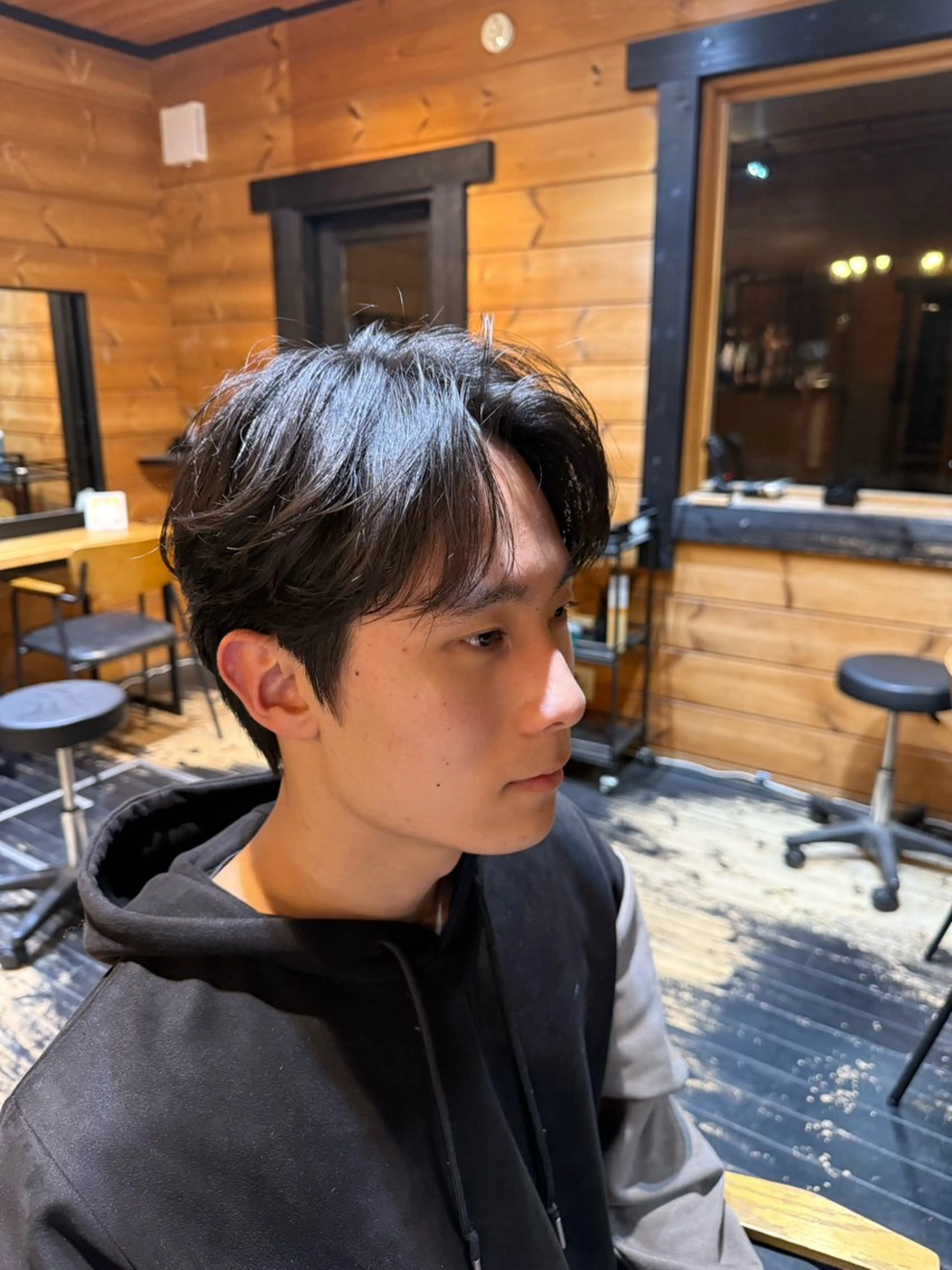 メンズ 刈り上げ 古賀 雄大のヘアスタイル