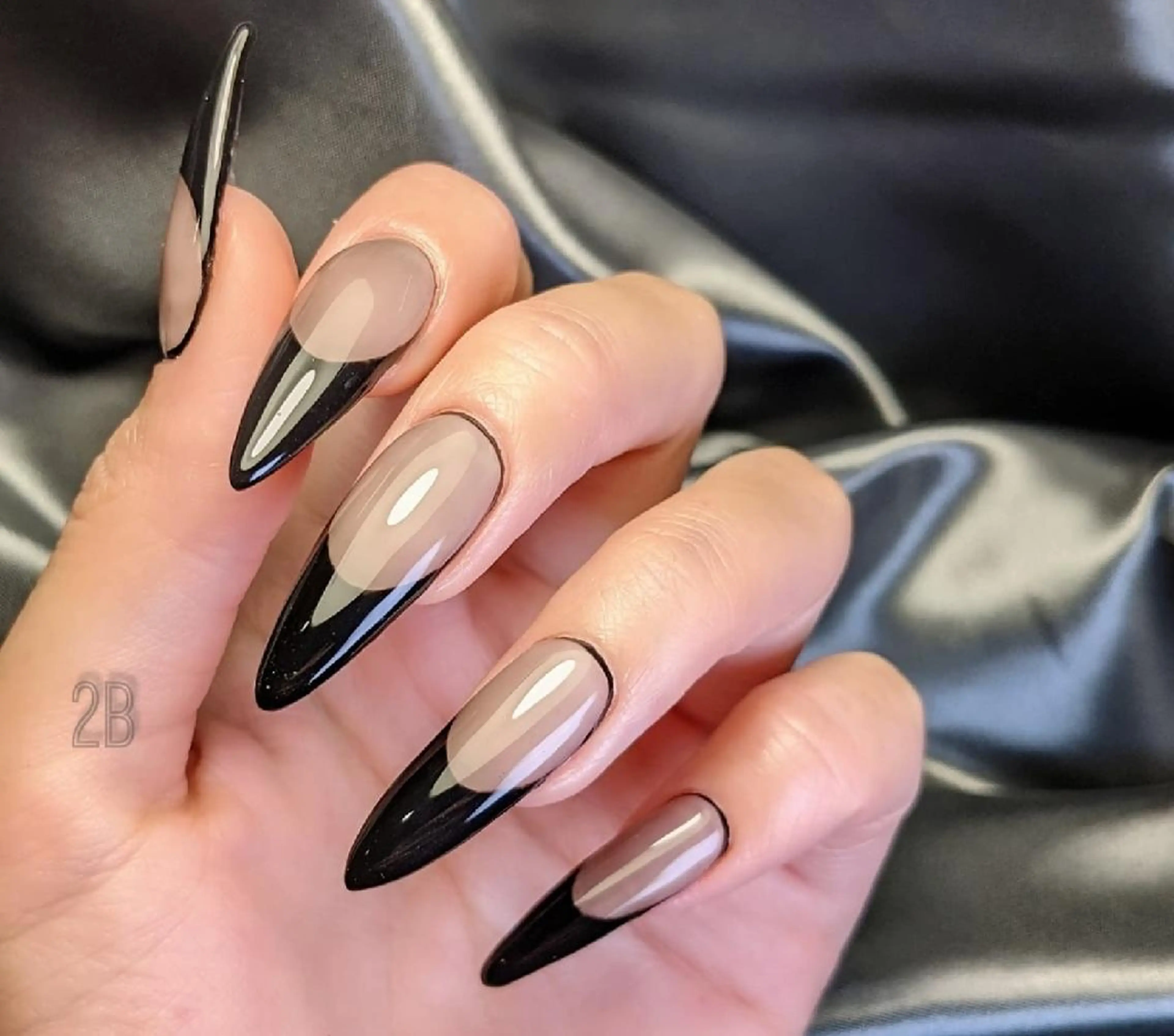 ネイル フレンチネイル ロングネイル 2B__nails ニービー京都伏見区のネイルデザイン