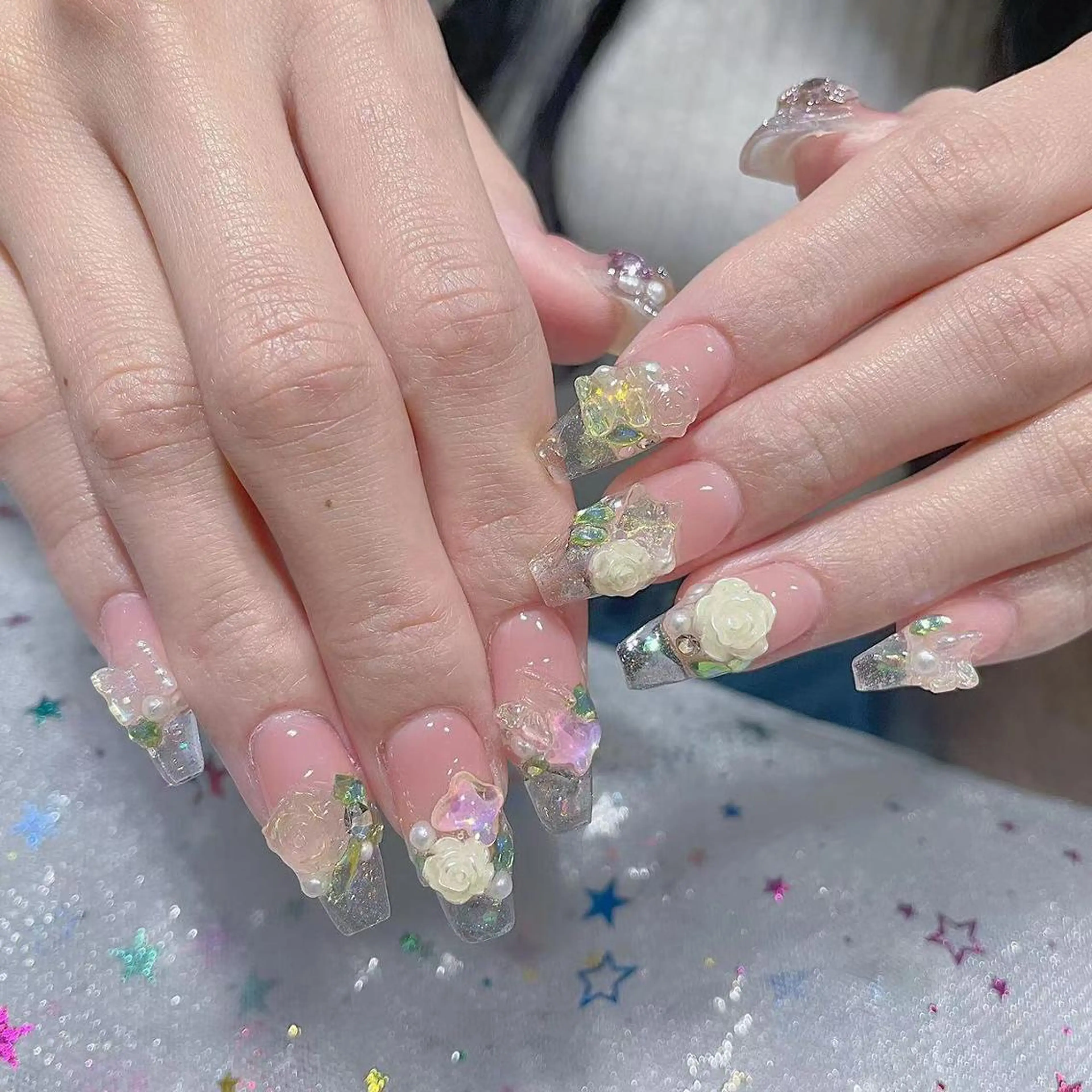 ネイル アートネイル 長さ出し ネイルチップ Queens テイのネイルデザイン