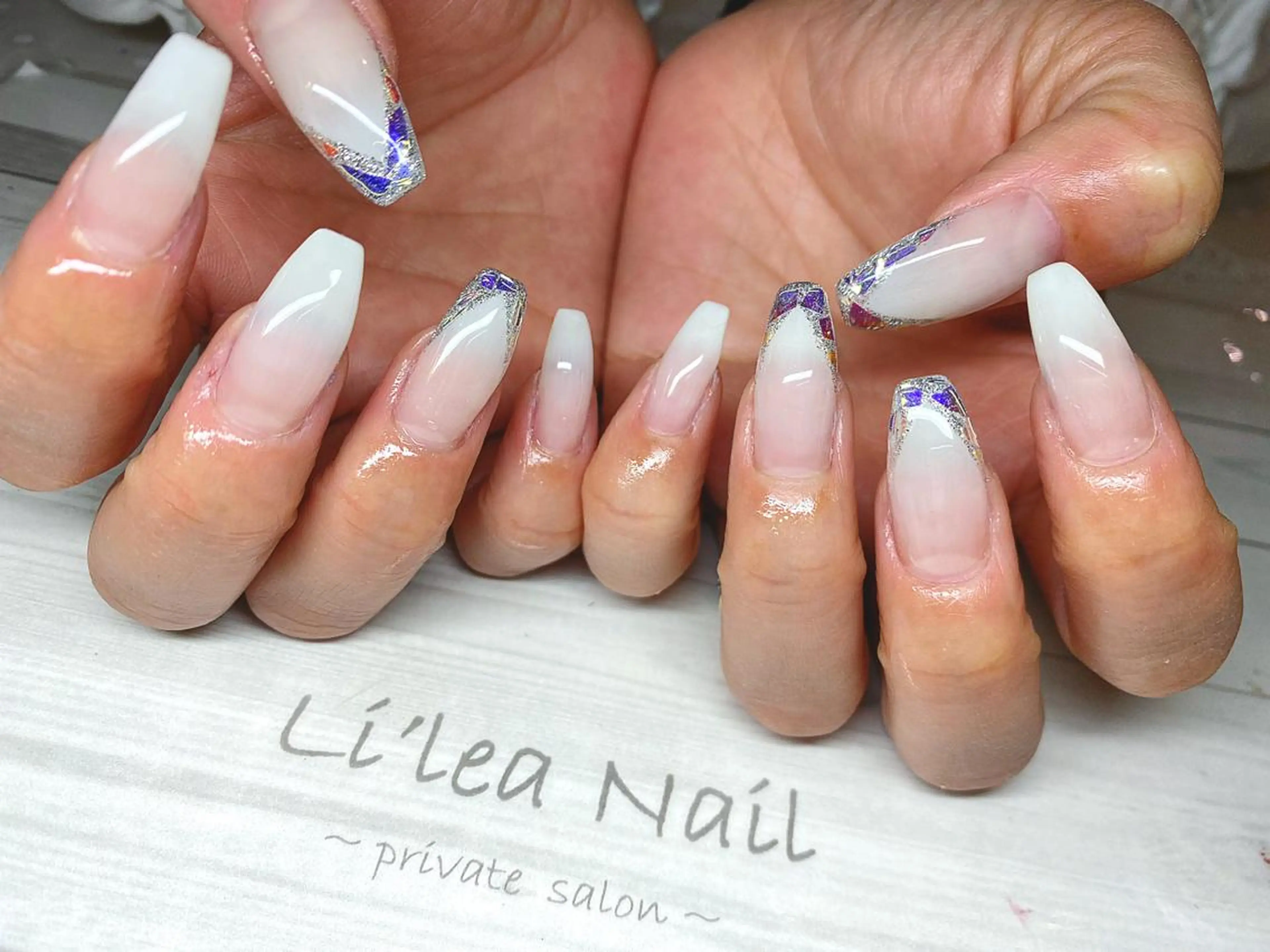 ネイル Li'leaNail AINAのネイルデザイン