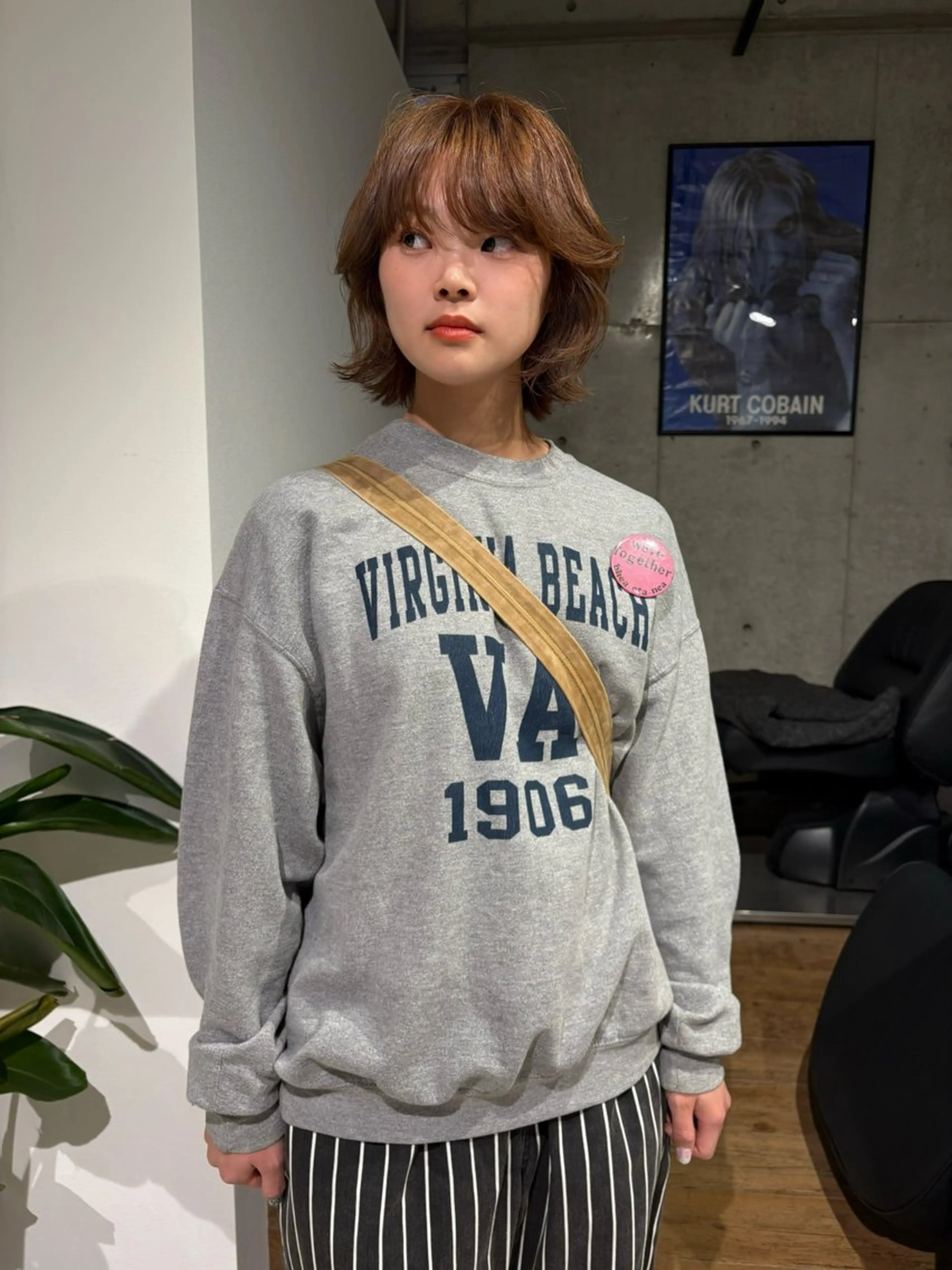 ミディアム ヘアカラー sliver renのヘアスタイル