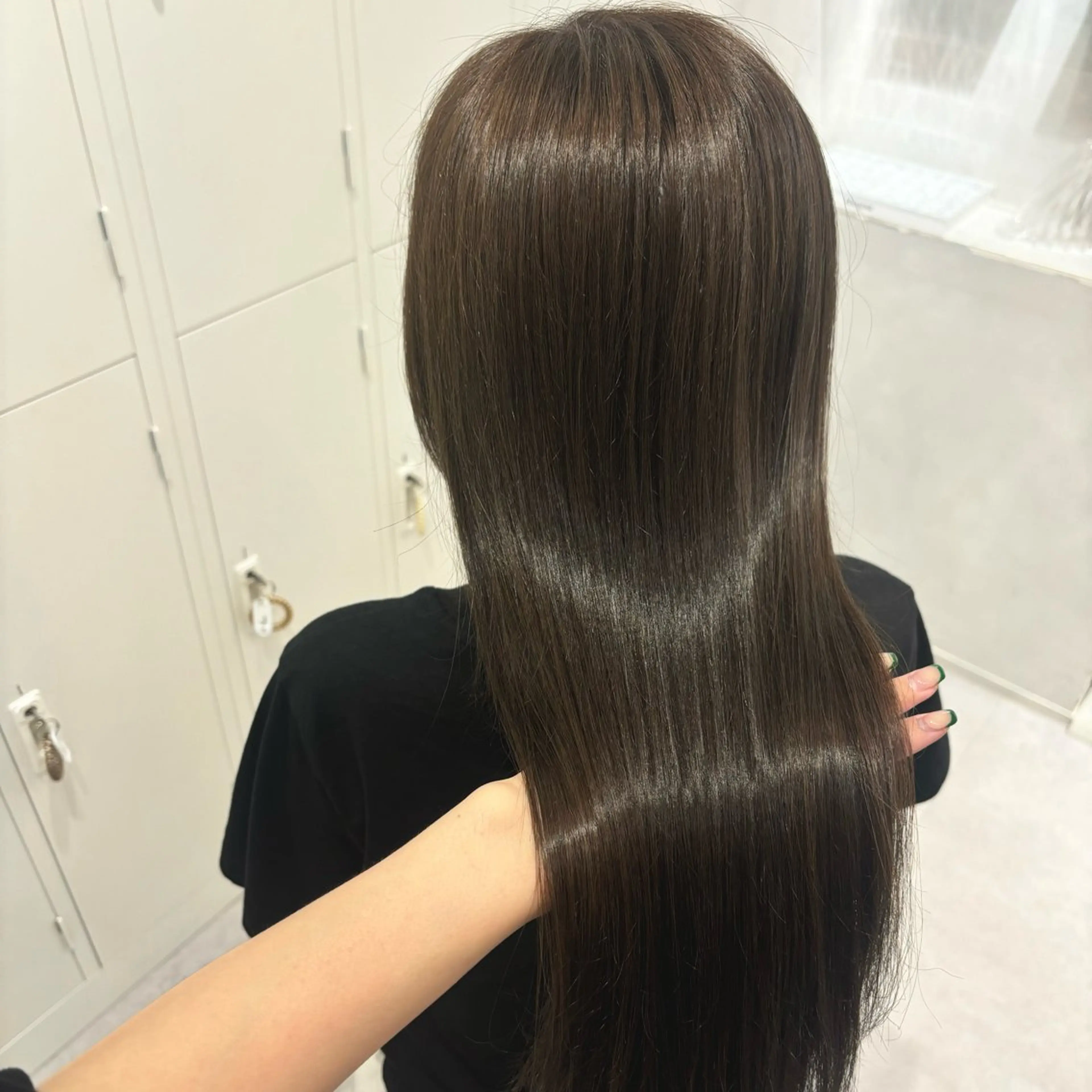 ロング 縮毛矯正 hina /髪質改善/艶カラーのヘアスタイル