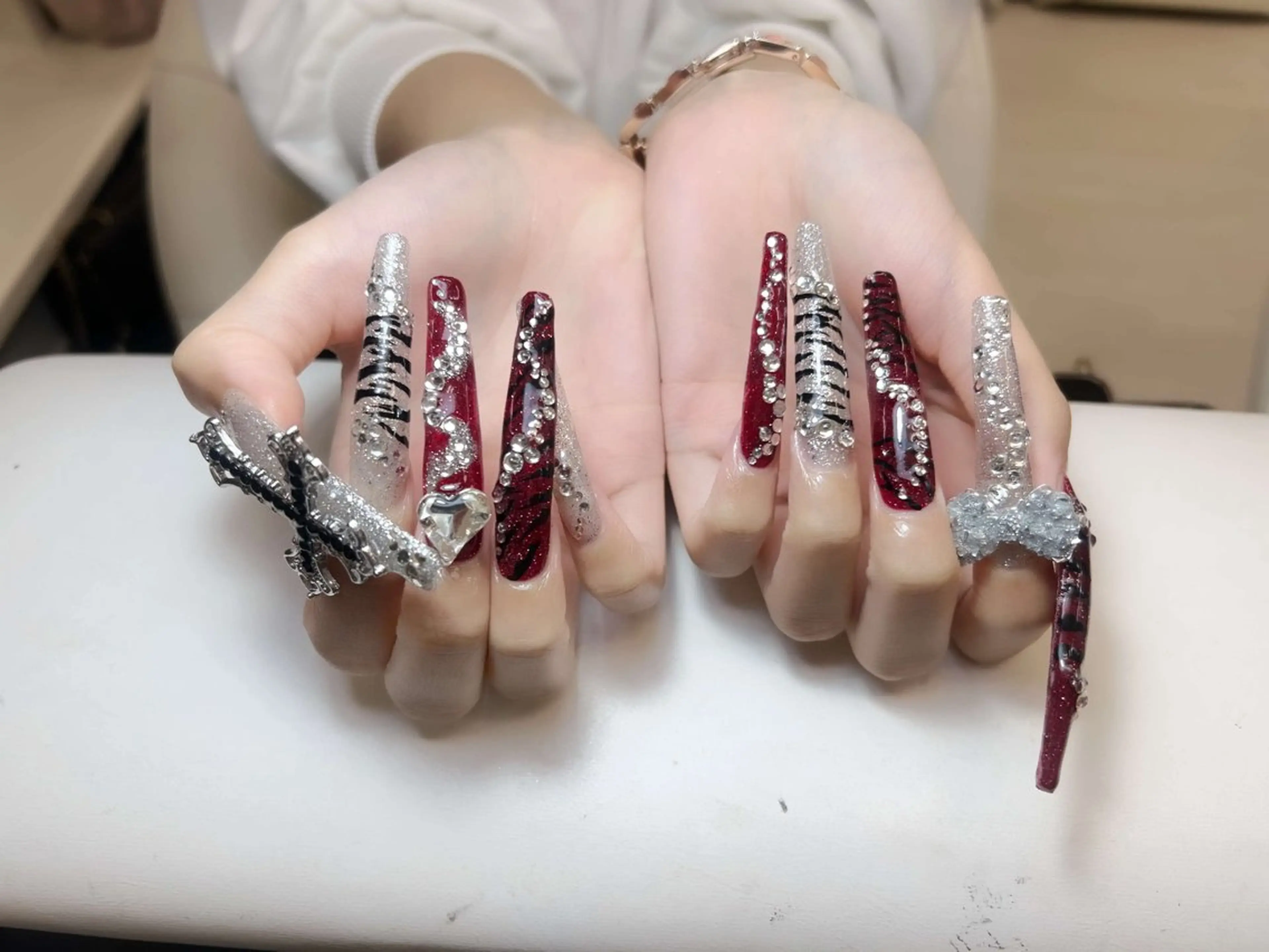 ネイル ジェルネイル 韓国ネイル マグネットネイル ネイルチップ 冬ネイル ハンドネイル Lenie Nailのネイルデザイン