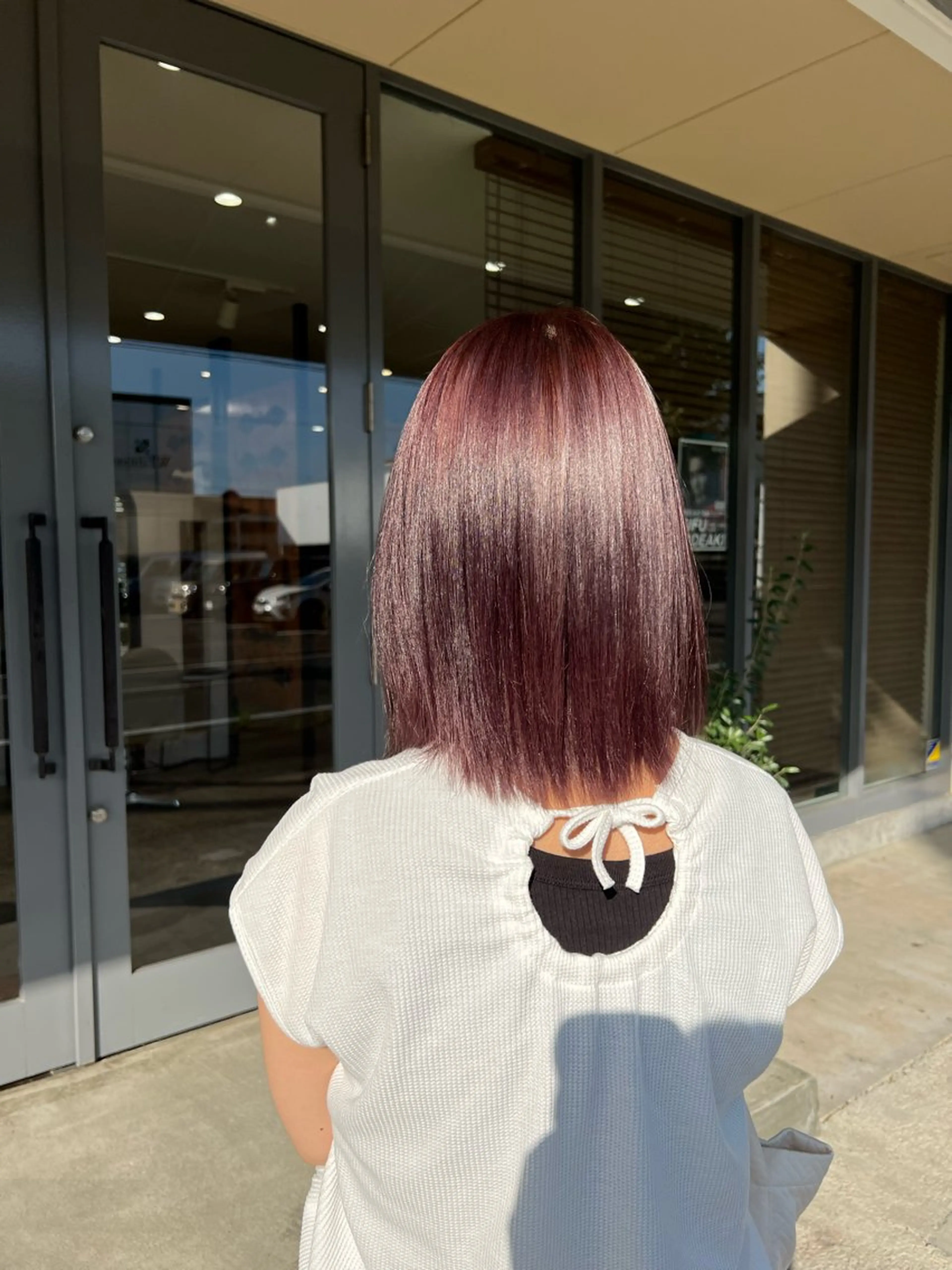 ミディアム カラー パープルカラー レッドカラー LA PAGE所属・LA PAGE Amiのヘアスタイル