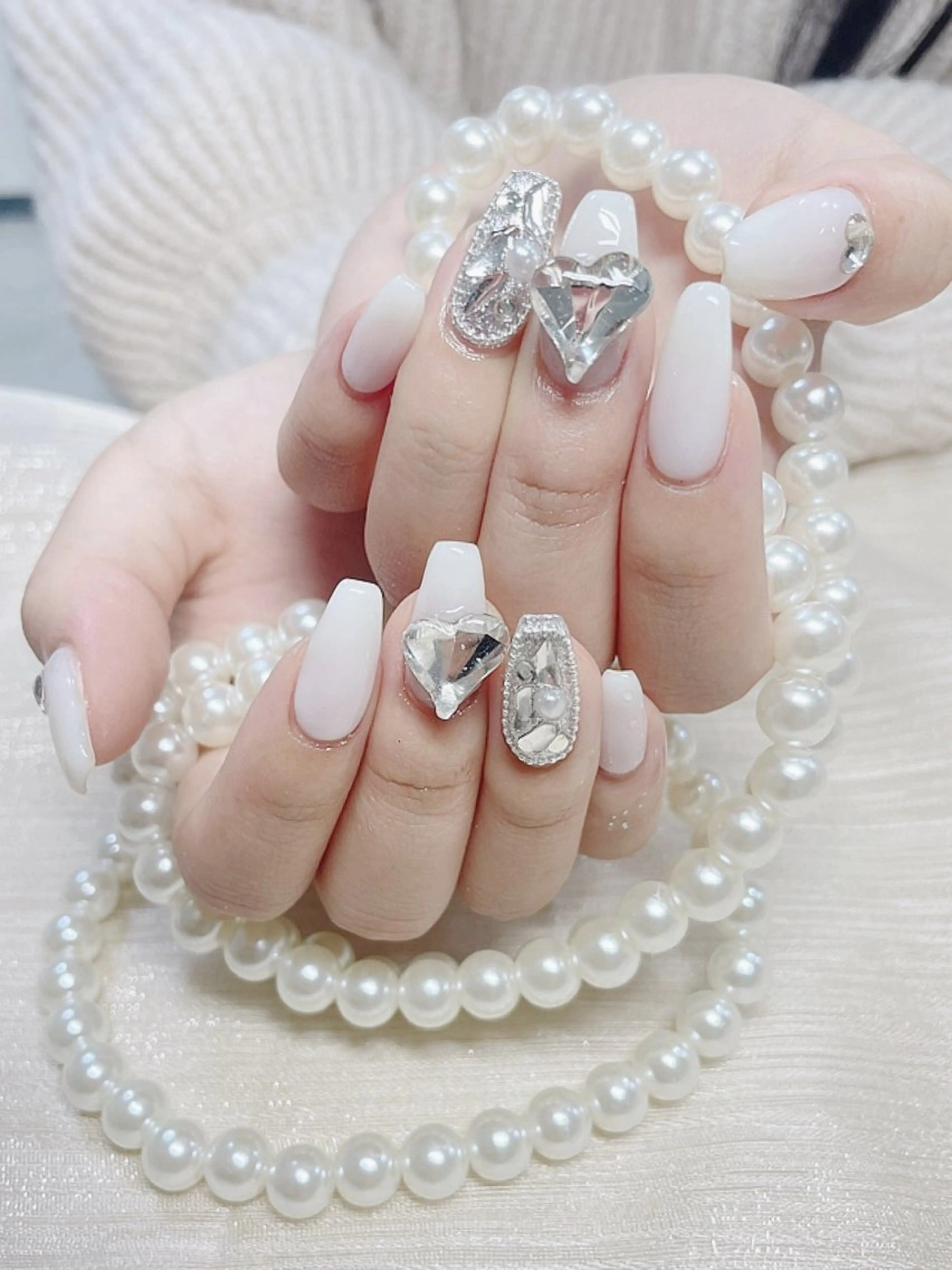ネイル ハート ハンドネイル mira-cle大濱美容アカデミー所属・AI NAのネイルデザイン
