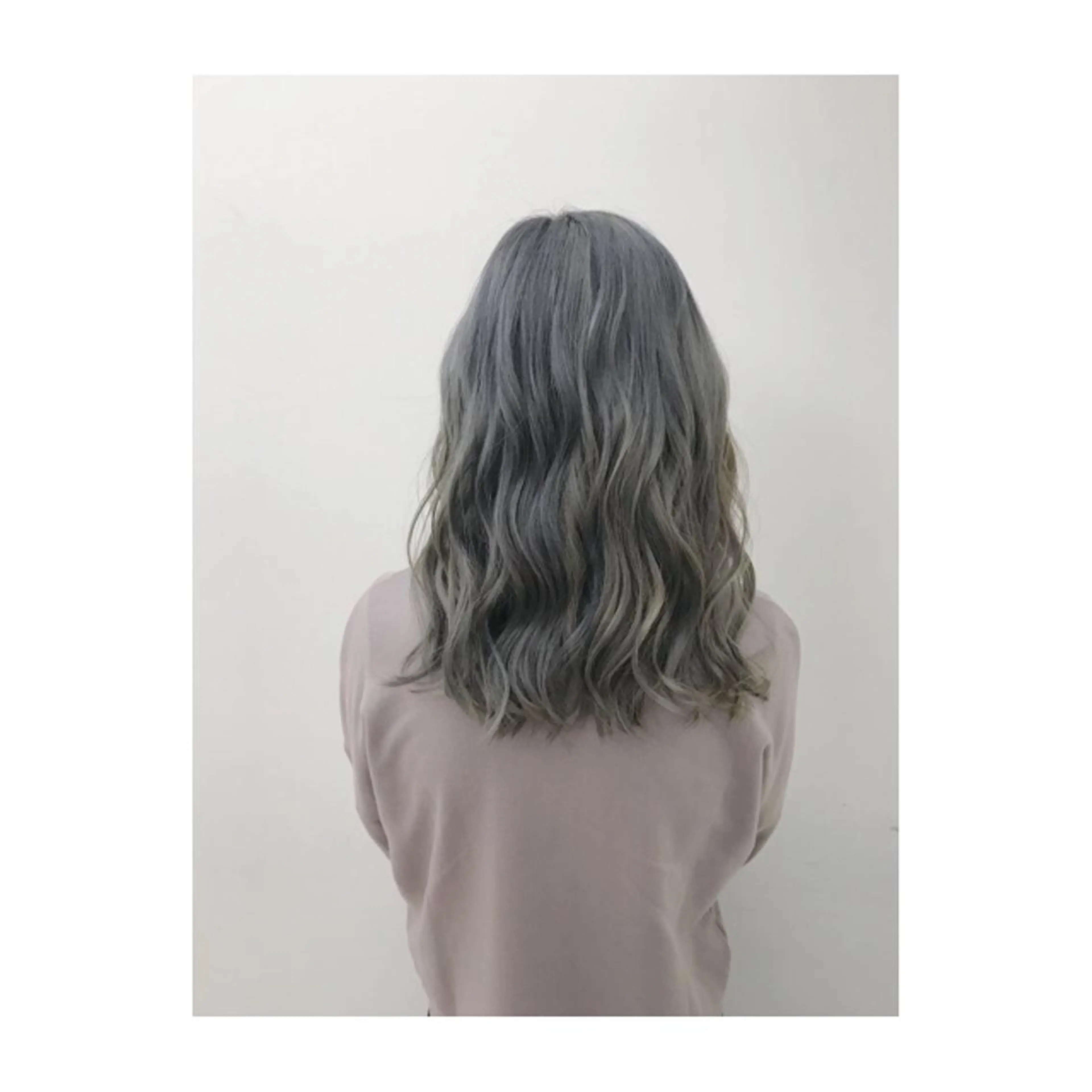 ミディアム カラー 永岡 鉄平のヘアスタイル