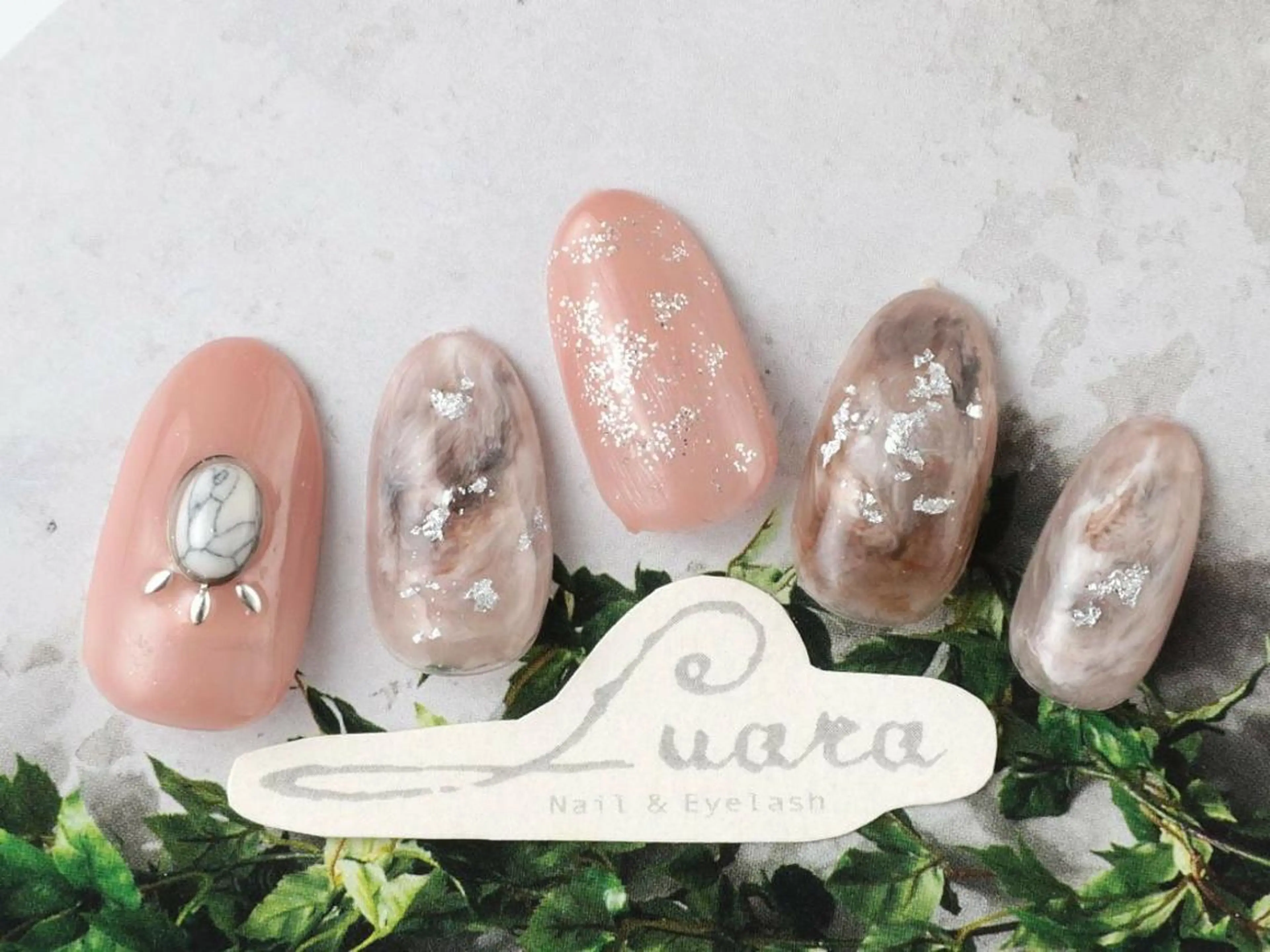 ネイル Luara ルアラのネイルデザイン