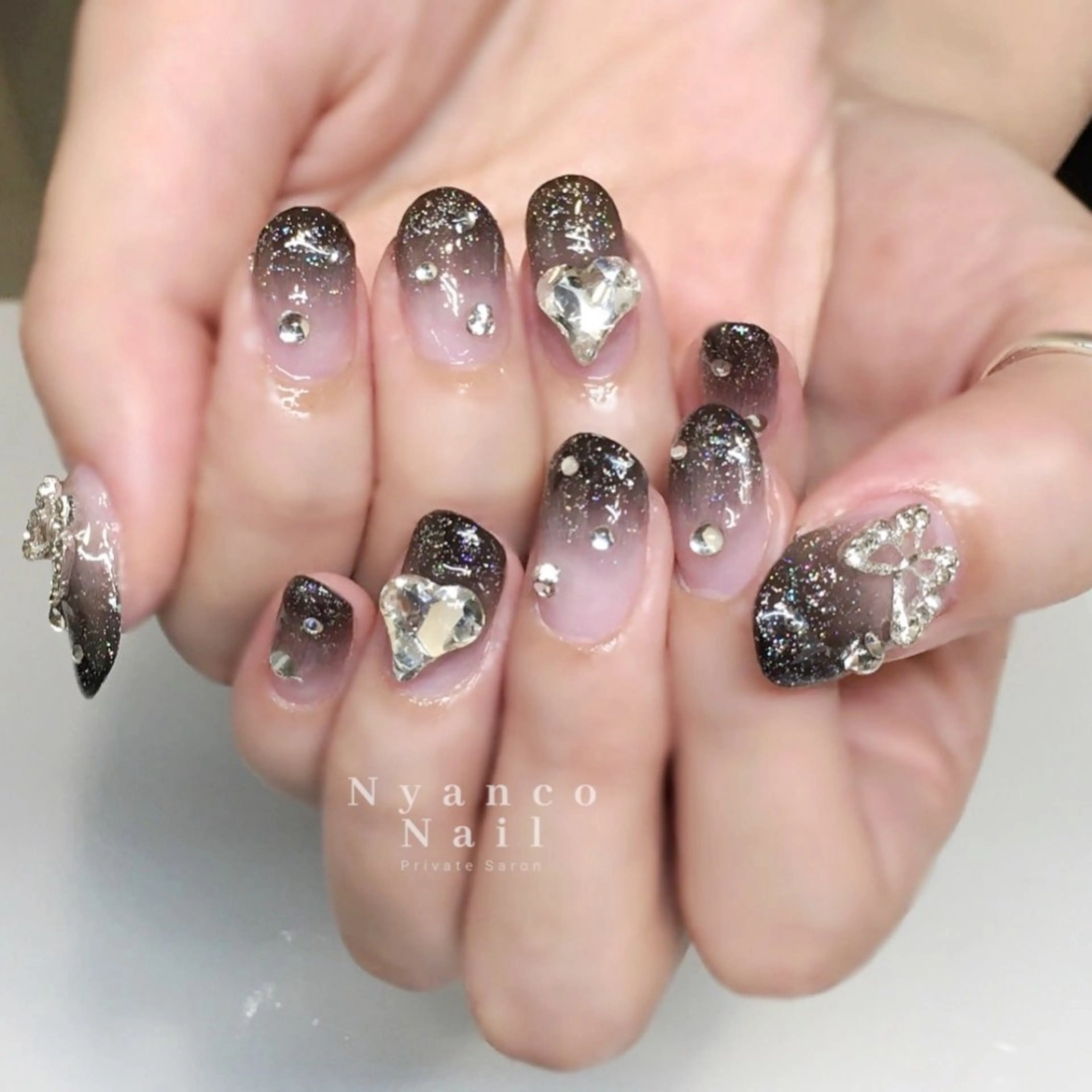 ネイル ジェルネイル グラデーション ハート ラメ(グリッター) ワンホンネイル Nyanco Nailのネイルデザイン