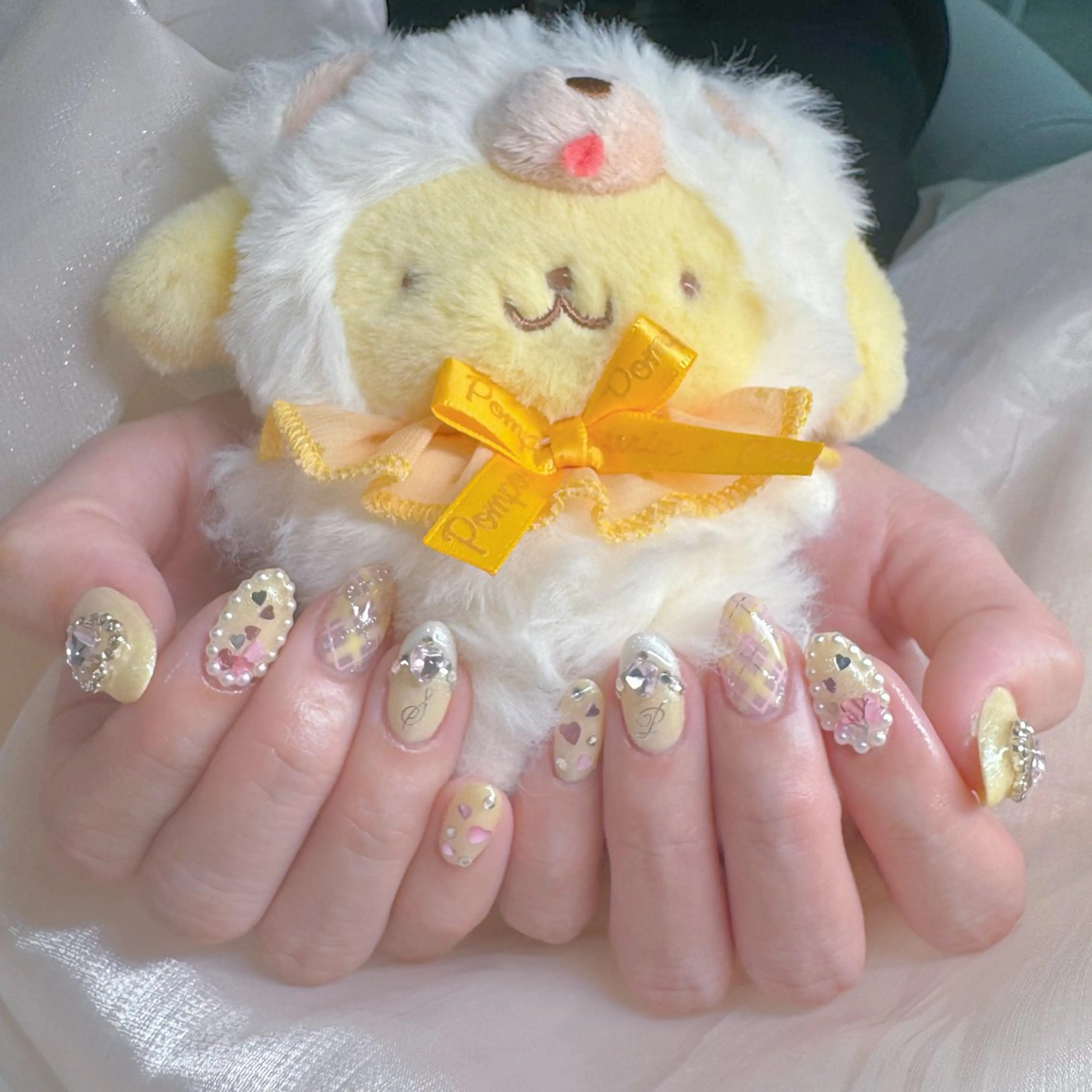 ネイル チークネイル ガーリー キラキラネイル 韓国ネイル ミラーネイル ハンドネイル NailPrincess所属・princess スカルプ専門店のネイルデザイン
