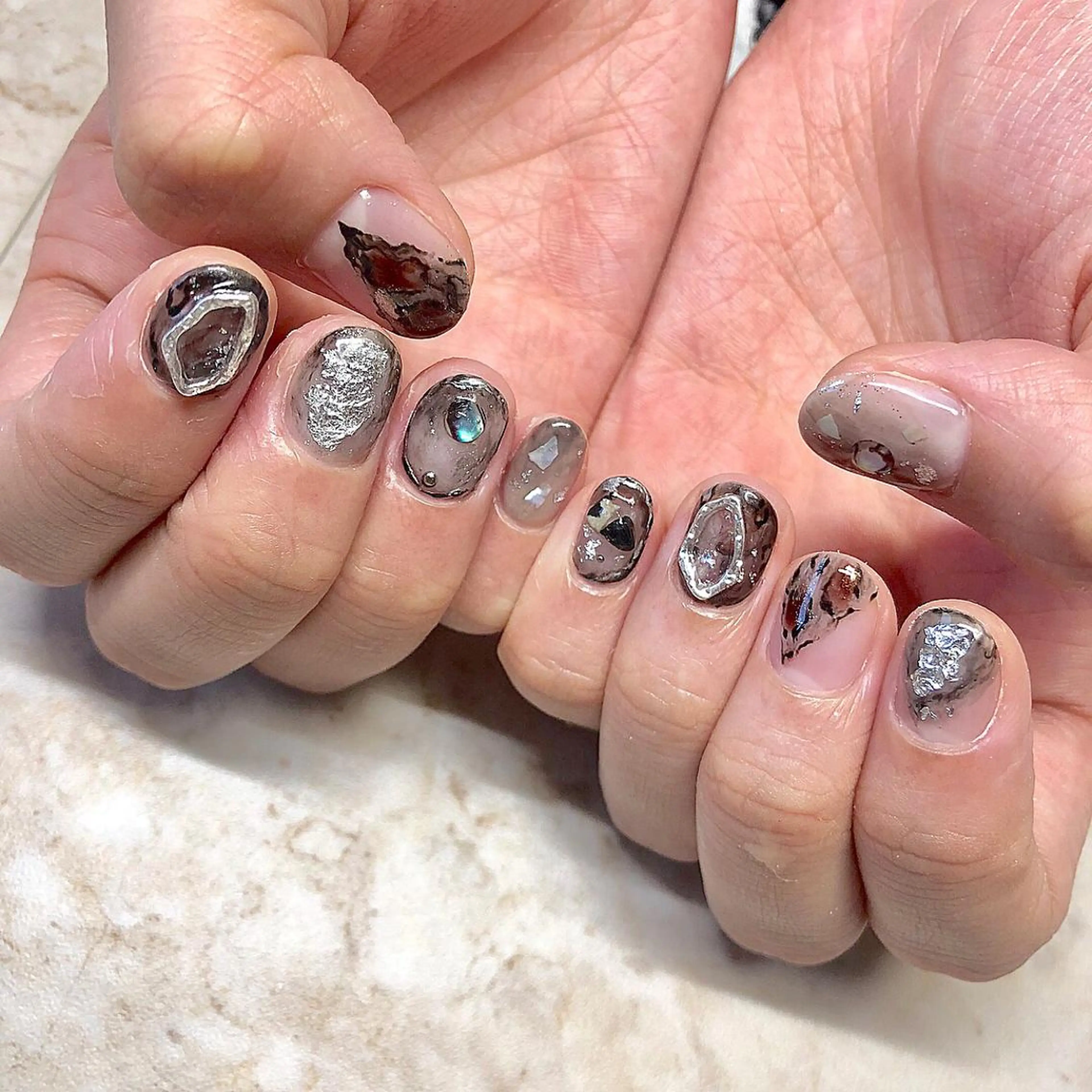 ネイル ニュアンスネイル Twinkling( private salon)所属・伊藤 京香のネイルデザイン
