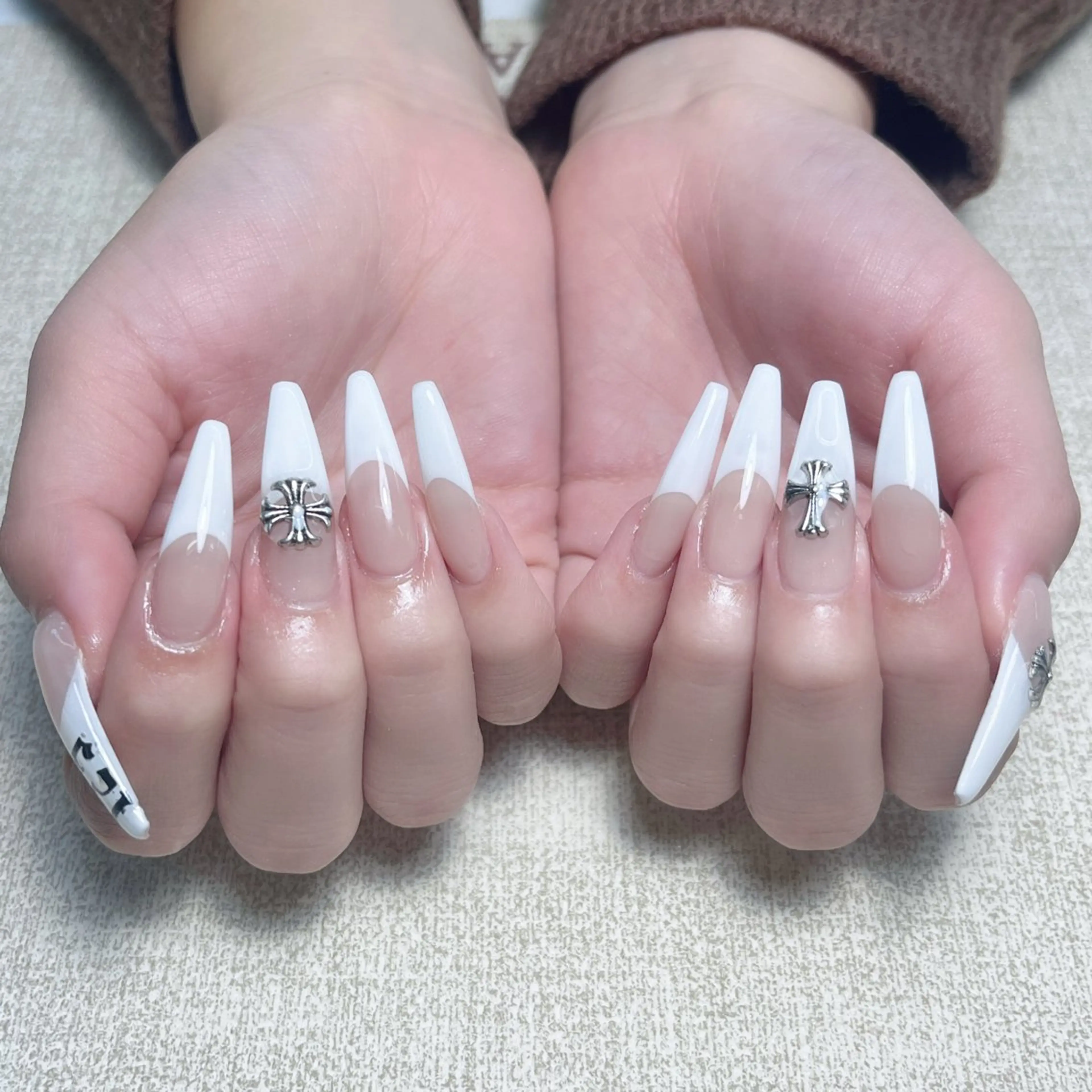 ネイル ハンドネイル ハンドケア ちごみ Novaのネイルデザイン