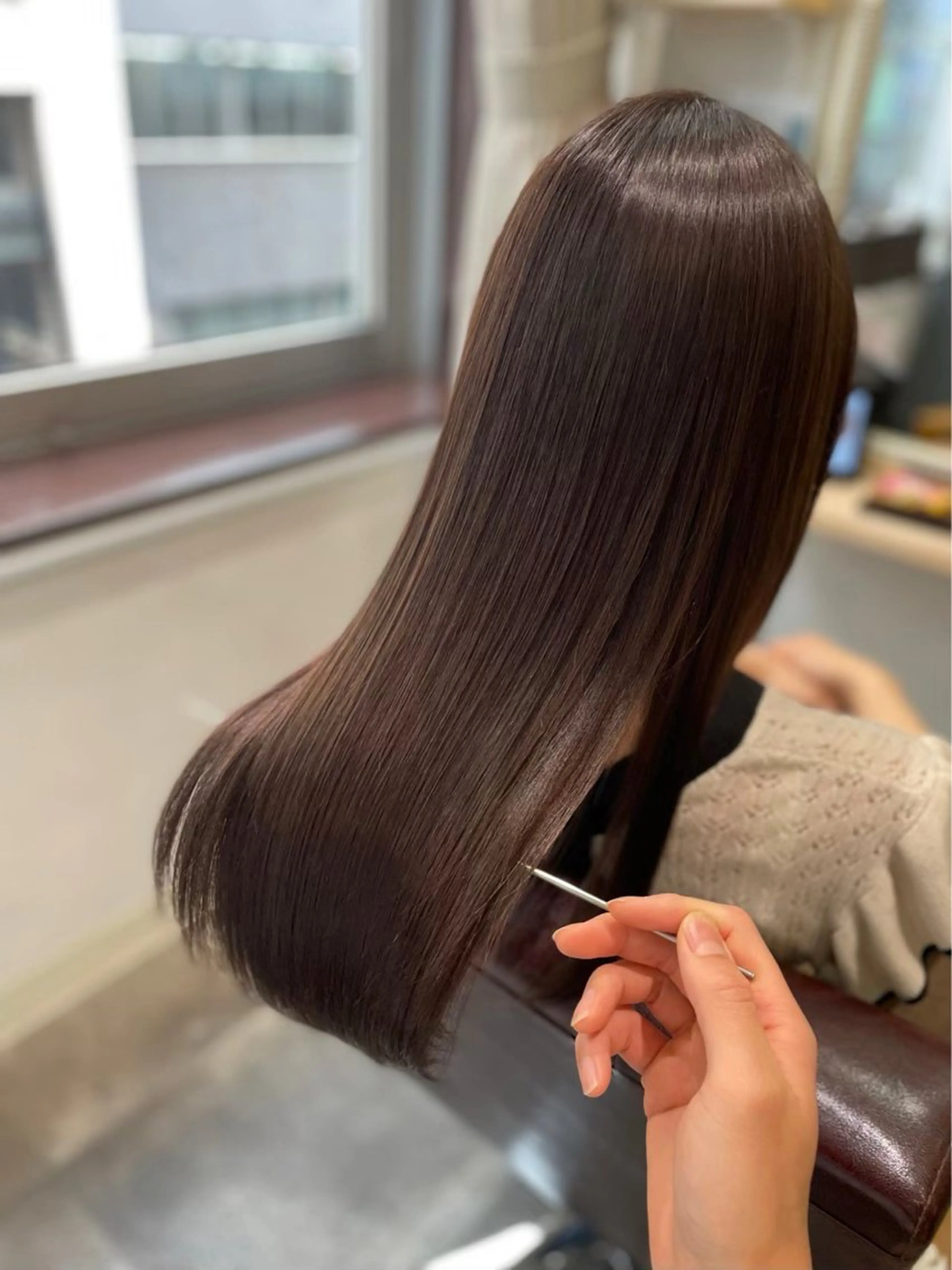 ロング 縮毛矯正 est-r. Shionのヘアスタイル