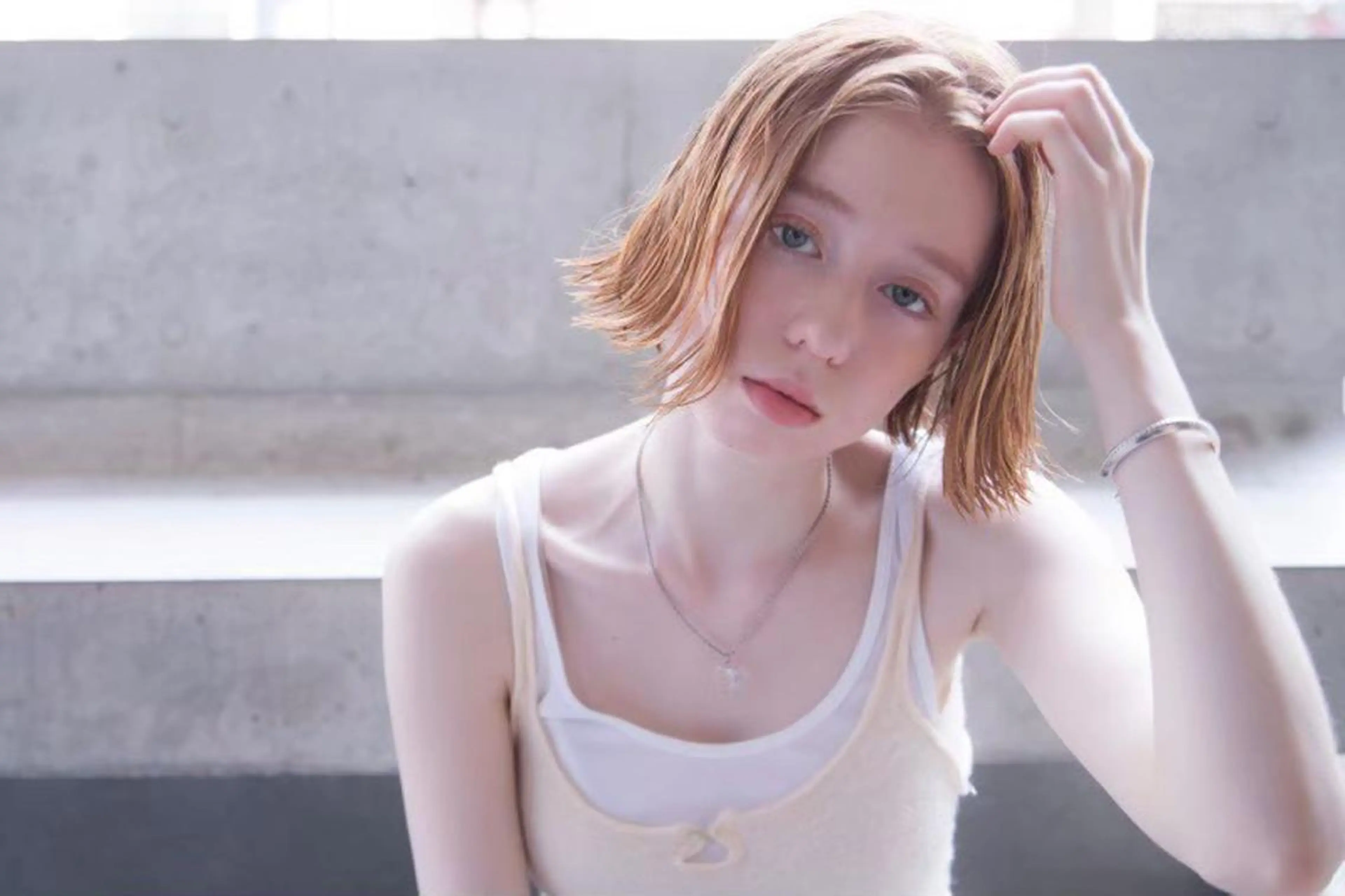 ショート カラー ベージュカラー 外国人風カラー 🕊️レイヤーカット 透明感カラー GOのヘアスタイル