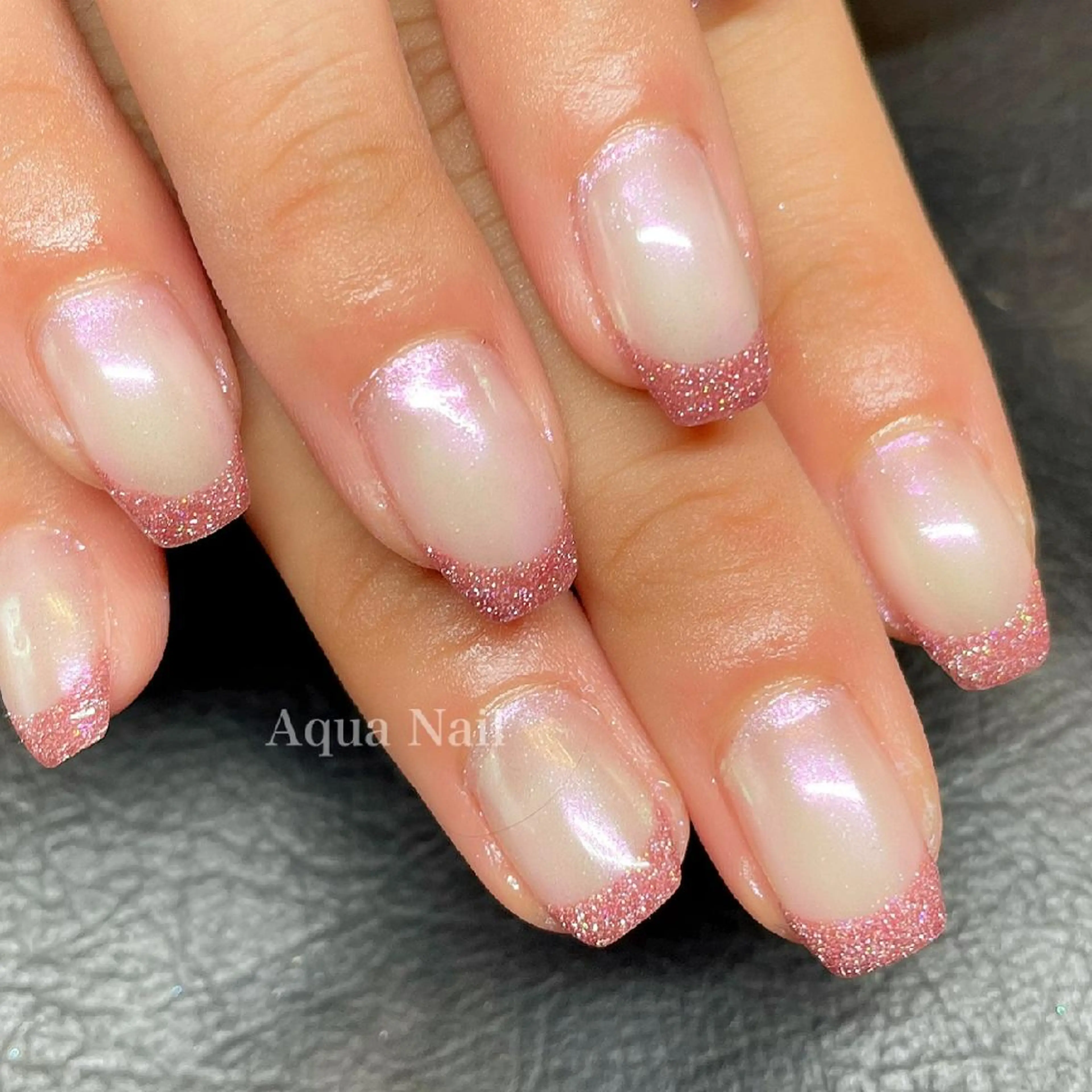 ネイル オーロラネイル フラッシュネイル フレンチネイル ジェルネイル ミラーネイル ハンドネイル フットネイル AQUA NAIL所属・AQUA NAILのネイルデザイン